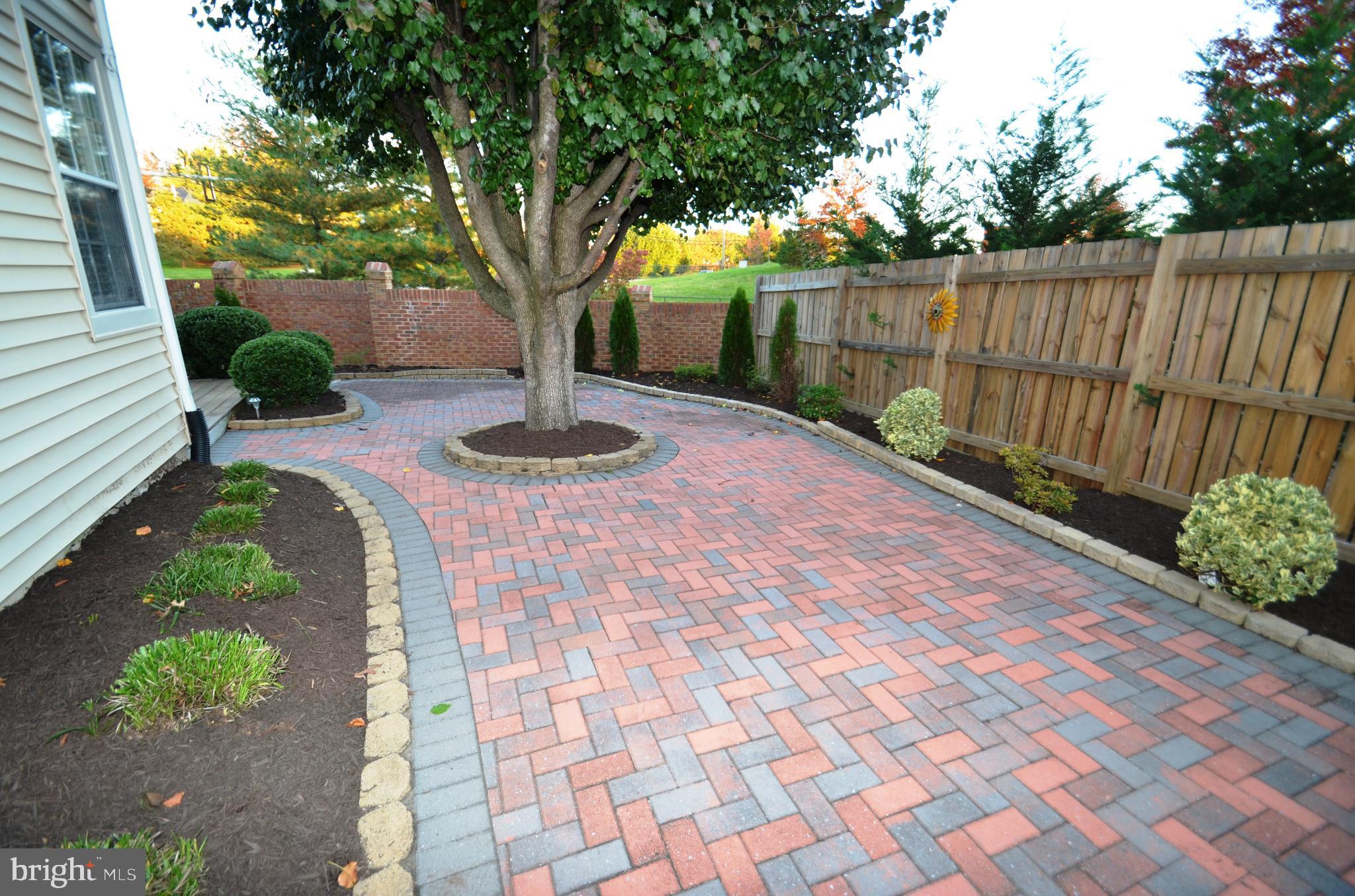 KINGSTOWNE - Residential Lease