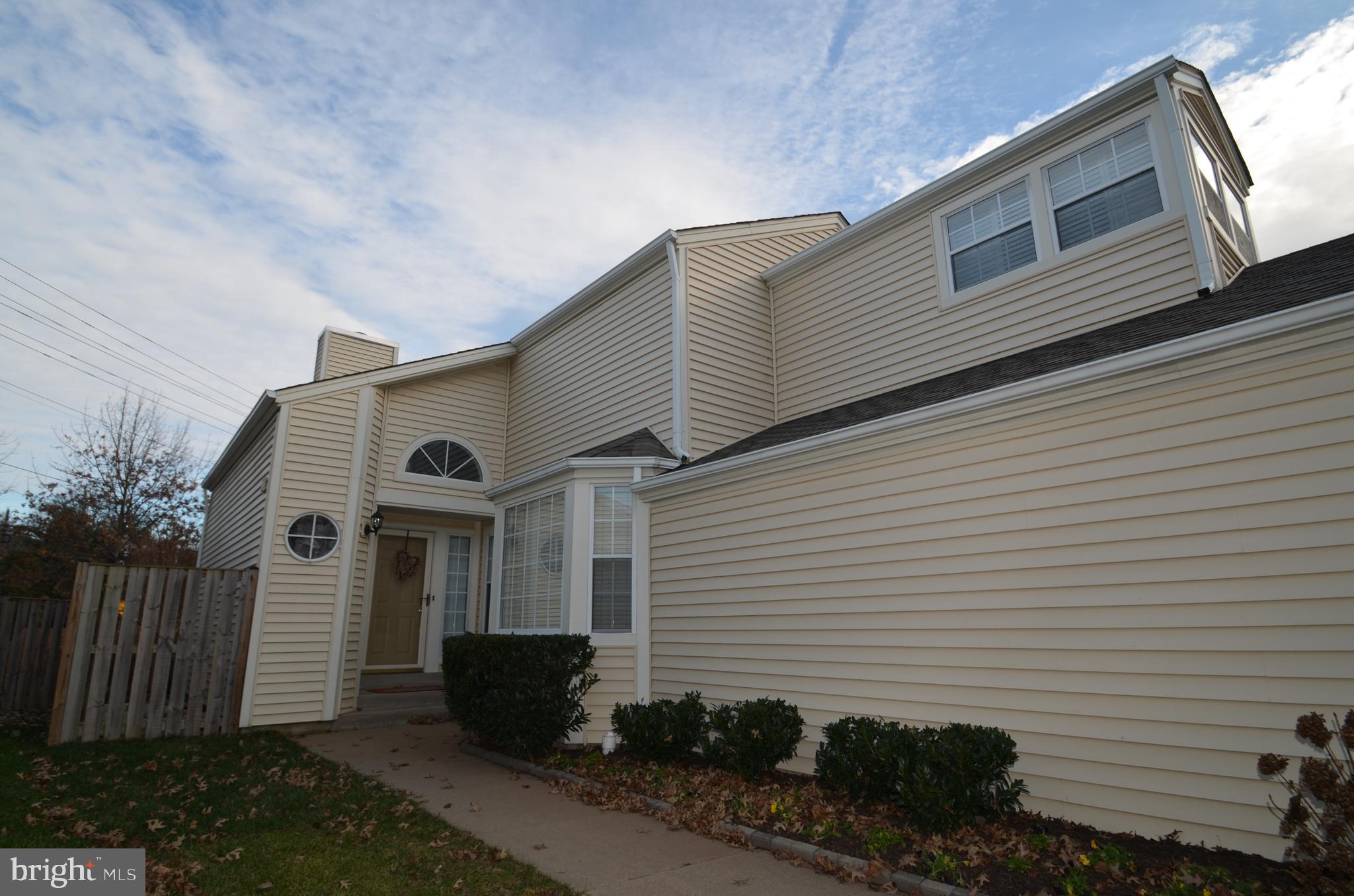 KINGSTOWNE - Residential Lease