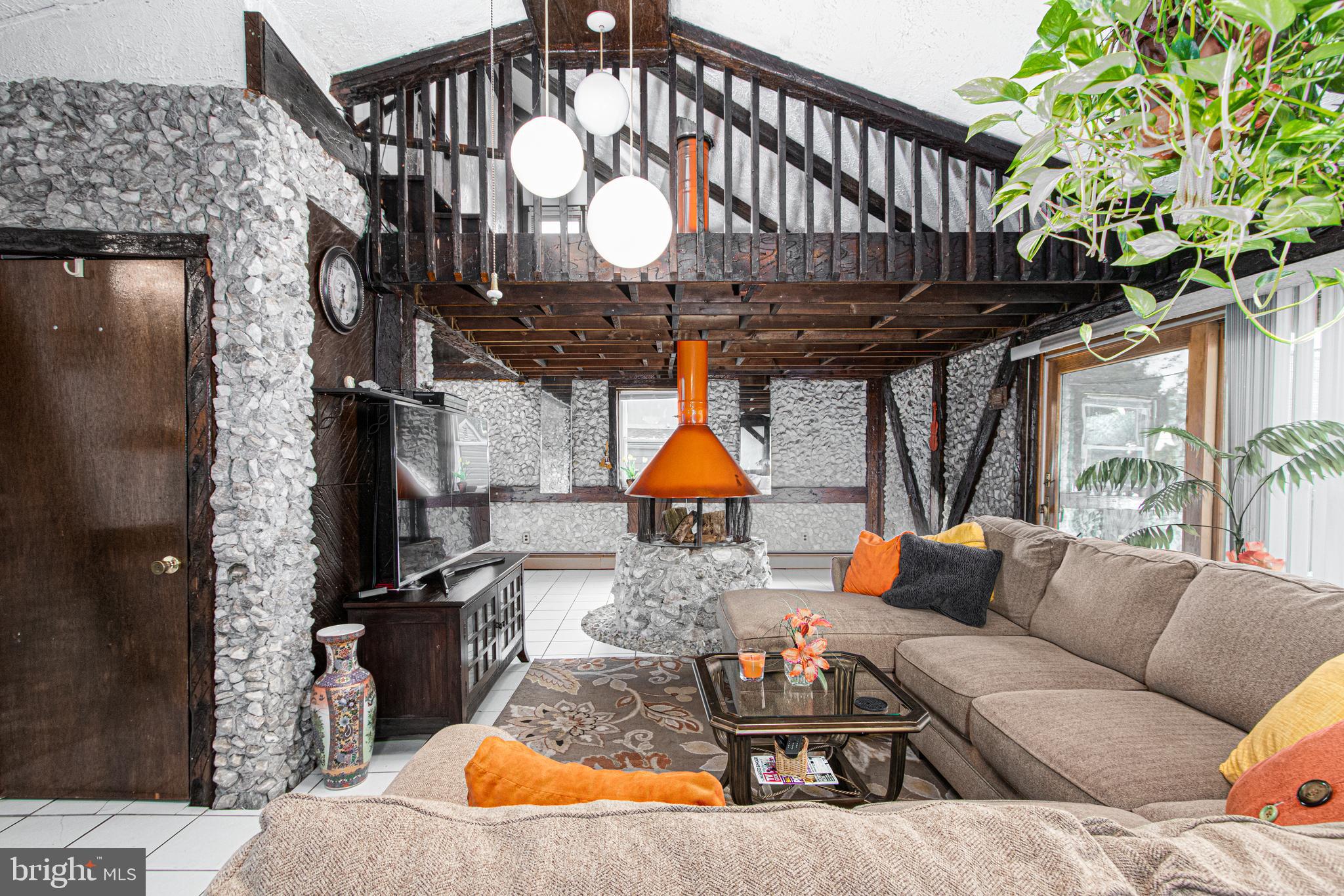 EASTERN TERRACE - Residential