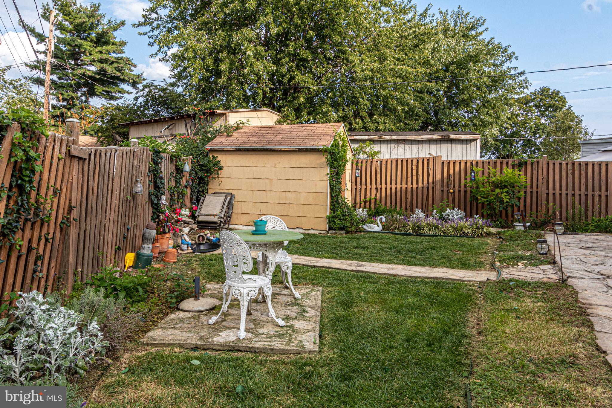 EASTERN TERRACE - Residential