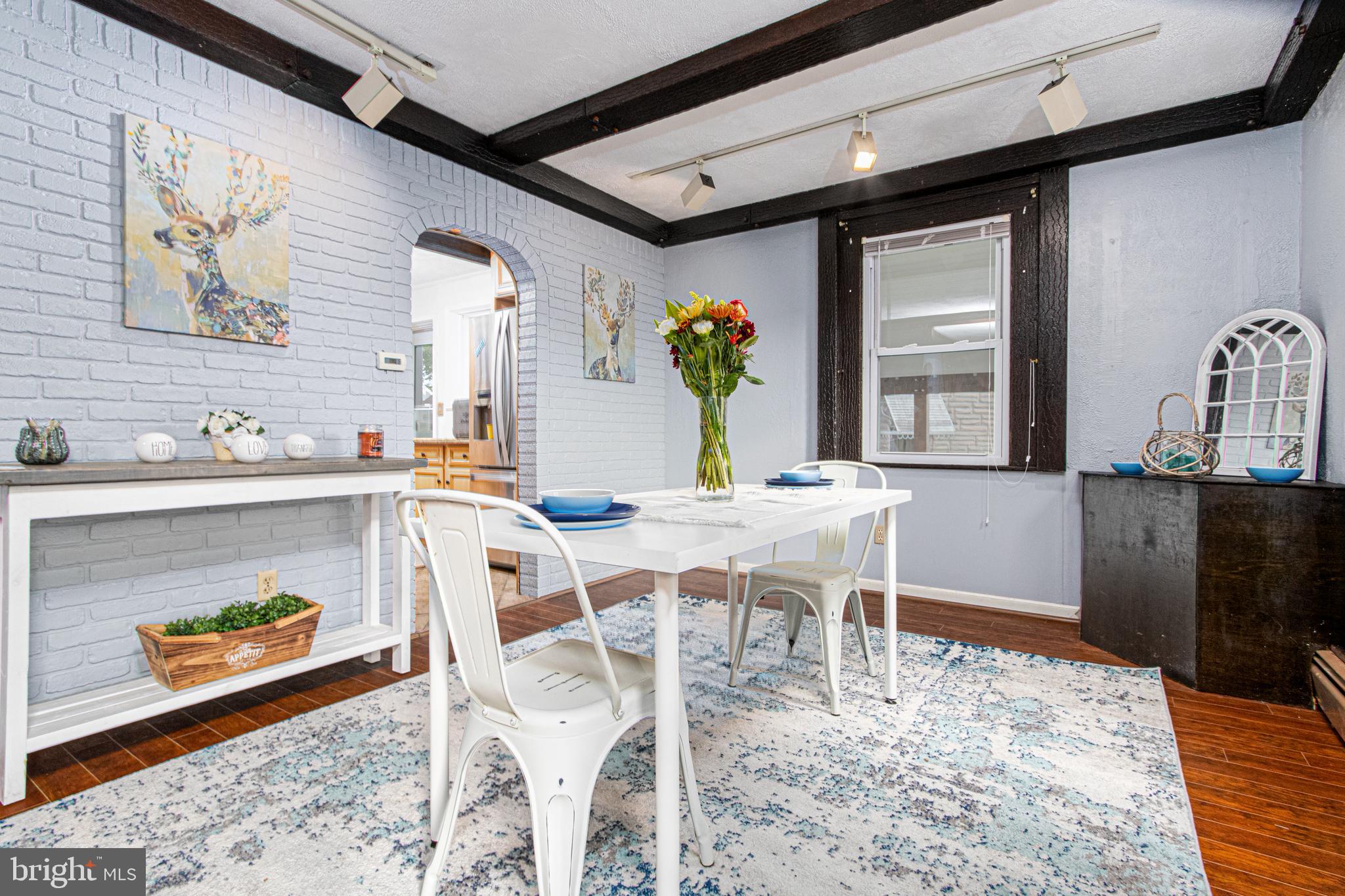 EASTERN TERRACE - Residential