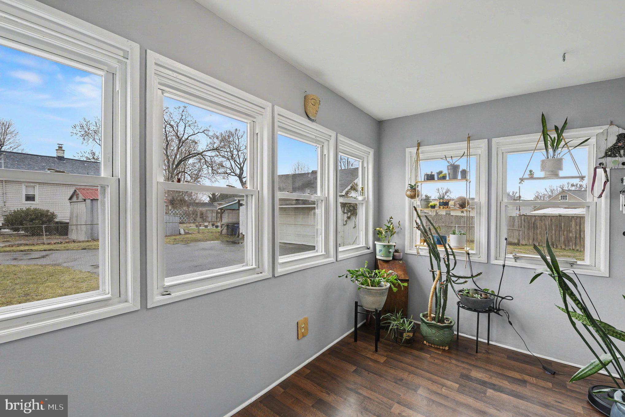 OAKLEIGH BEACH - Residential