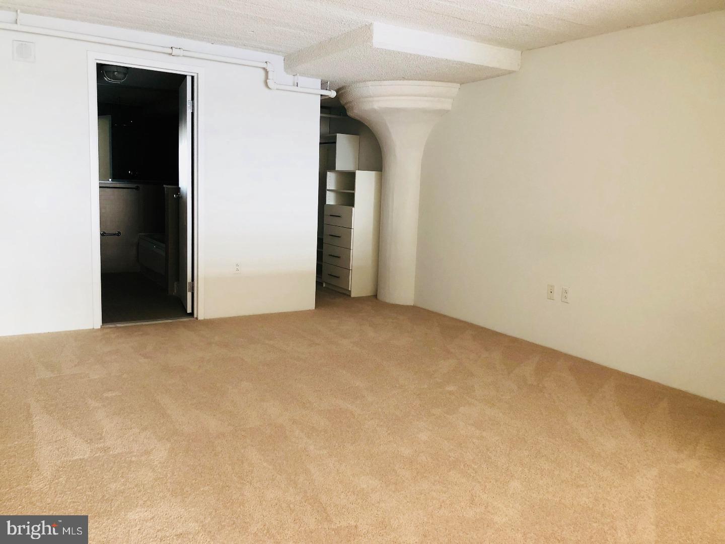 RITTENHOUSE SQUARE - Residential Lease