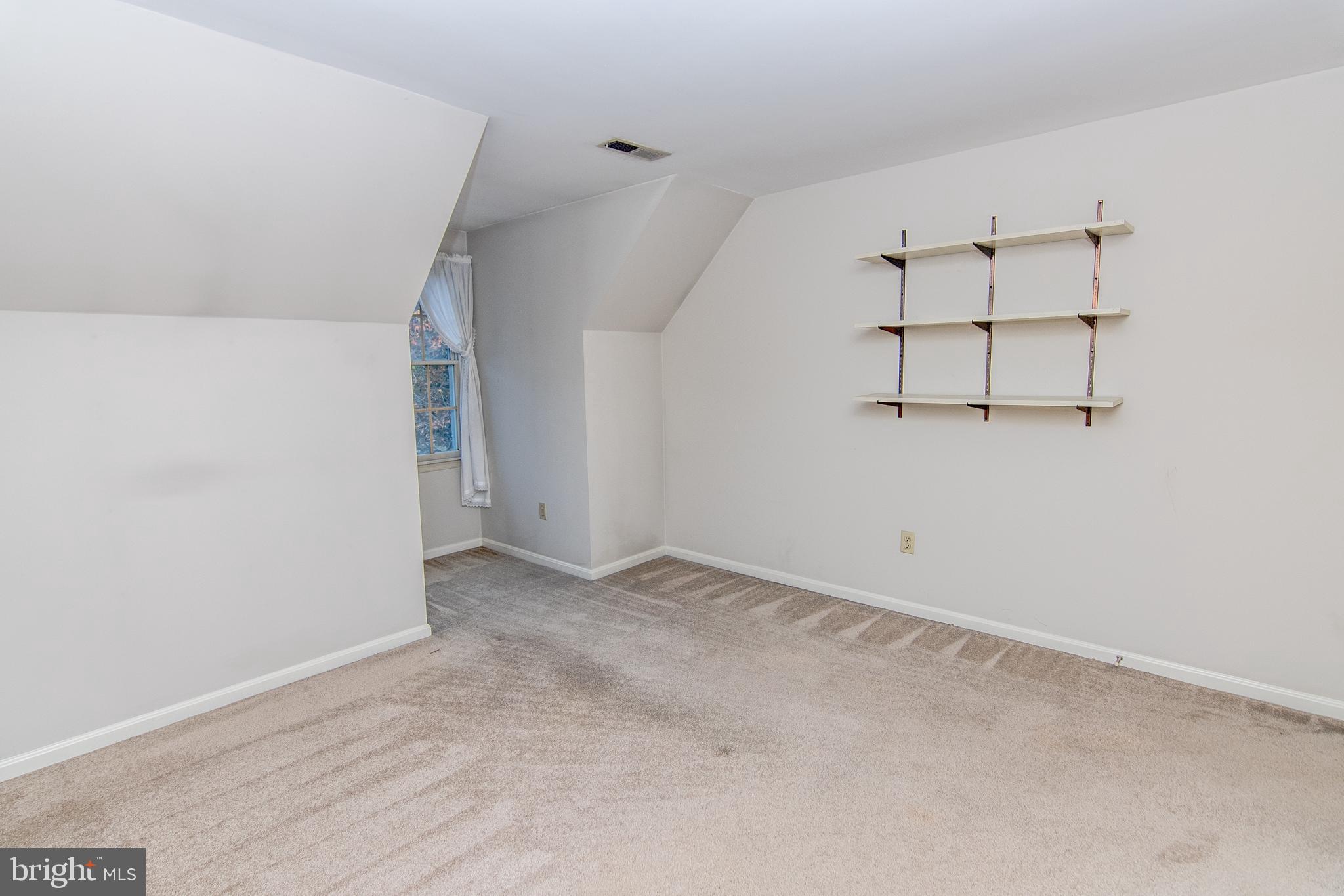 CHESTNUT HILLS - Residential