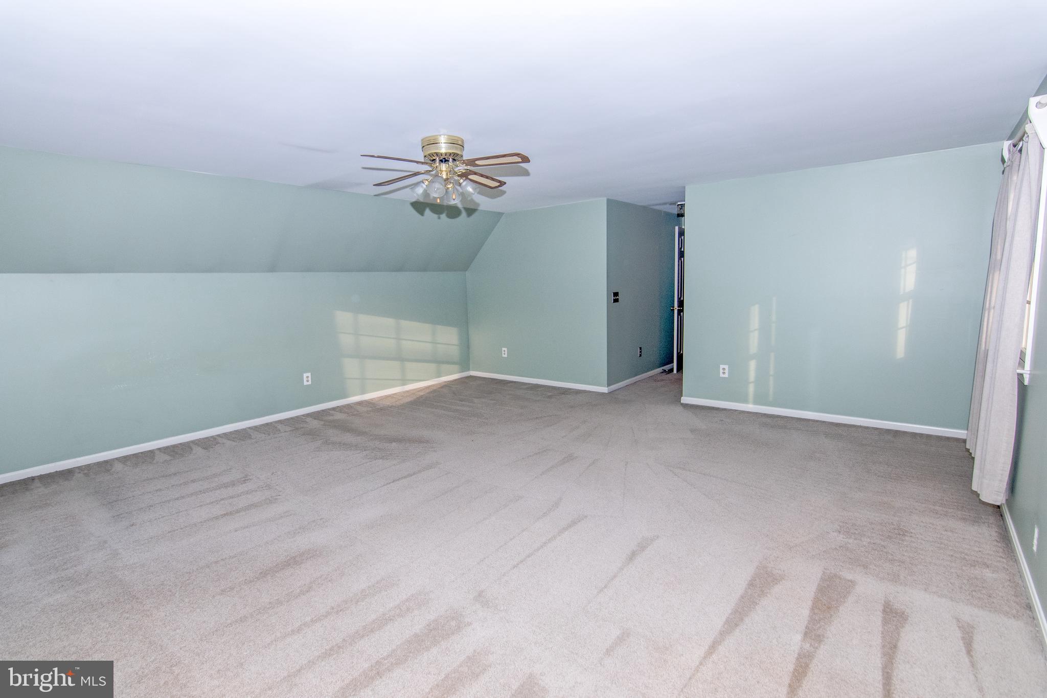 CHESTNUT HILLS - Residential