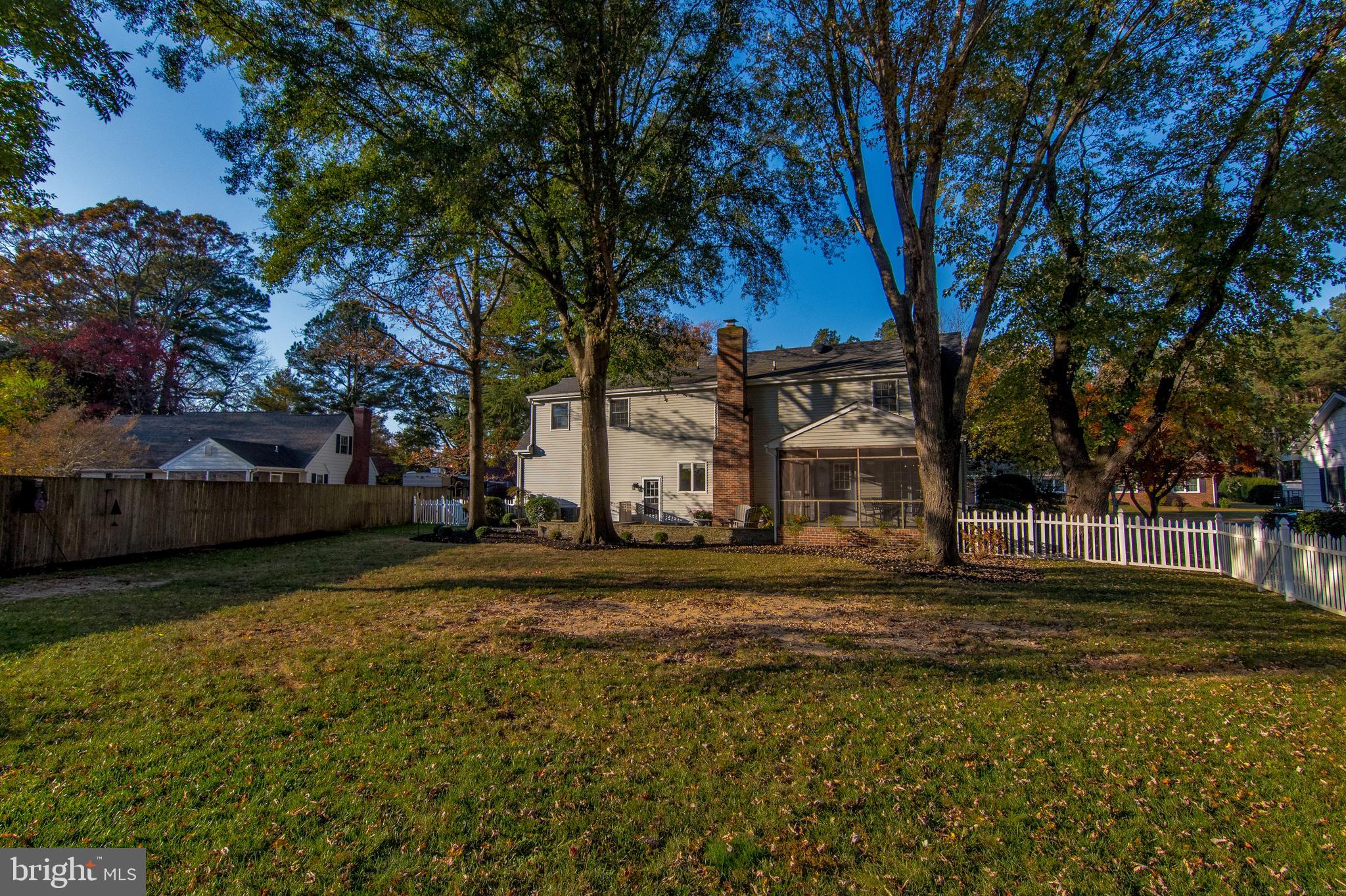 CHESTNUT HILLS - Residential