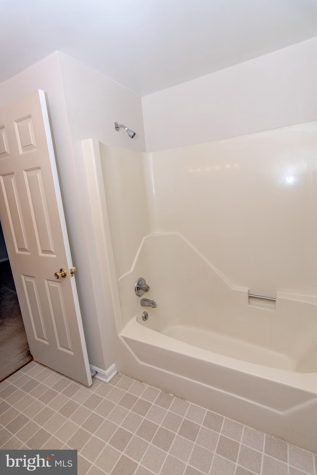 CHESTNUT HILLS - Residential