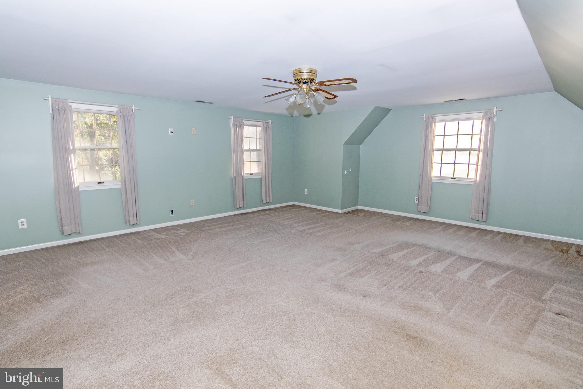 CHESTNUT HILLS - Residential