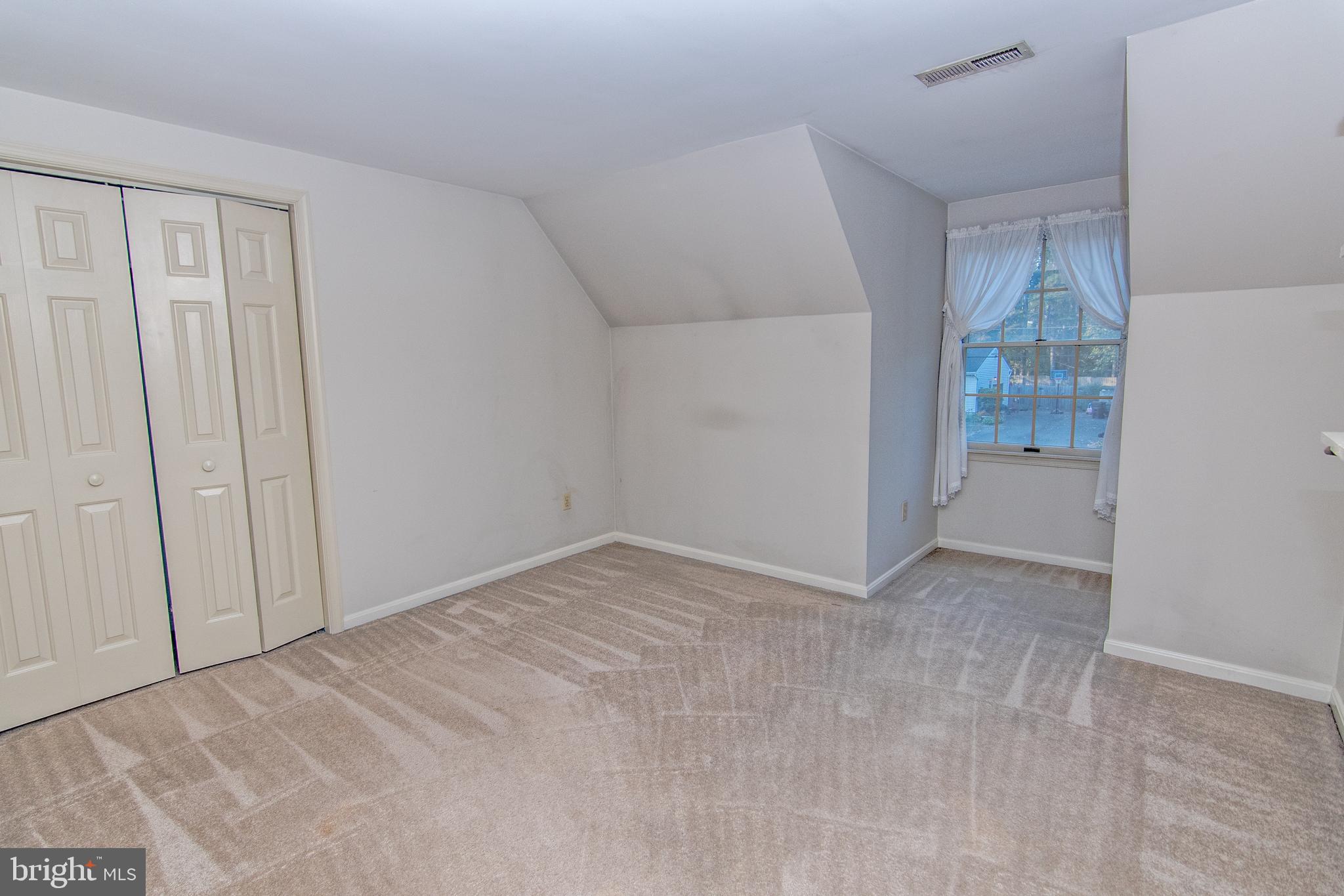 CHESTNUT HILLS - Residential