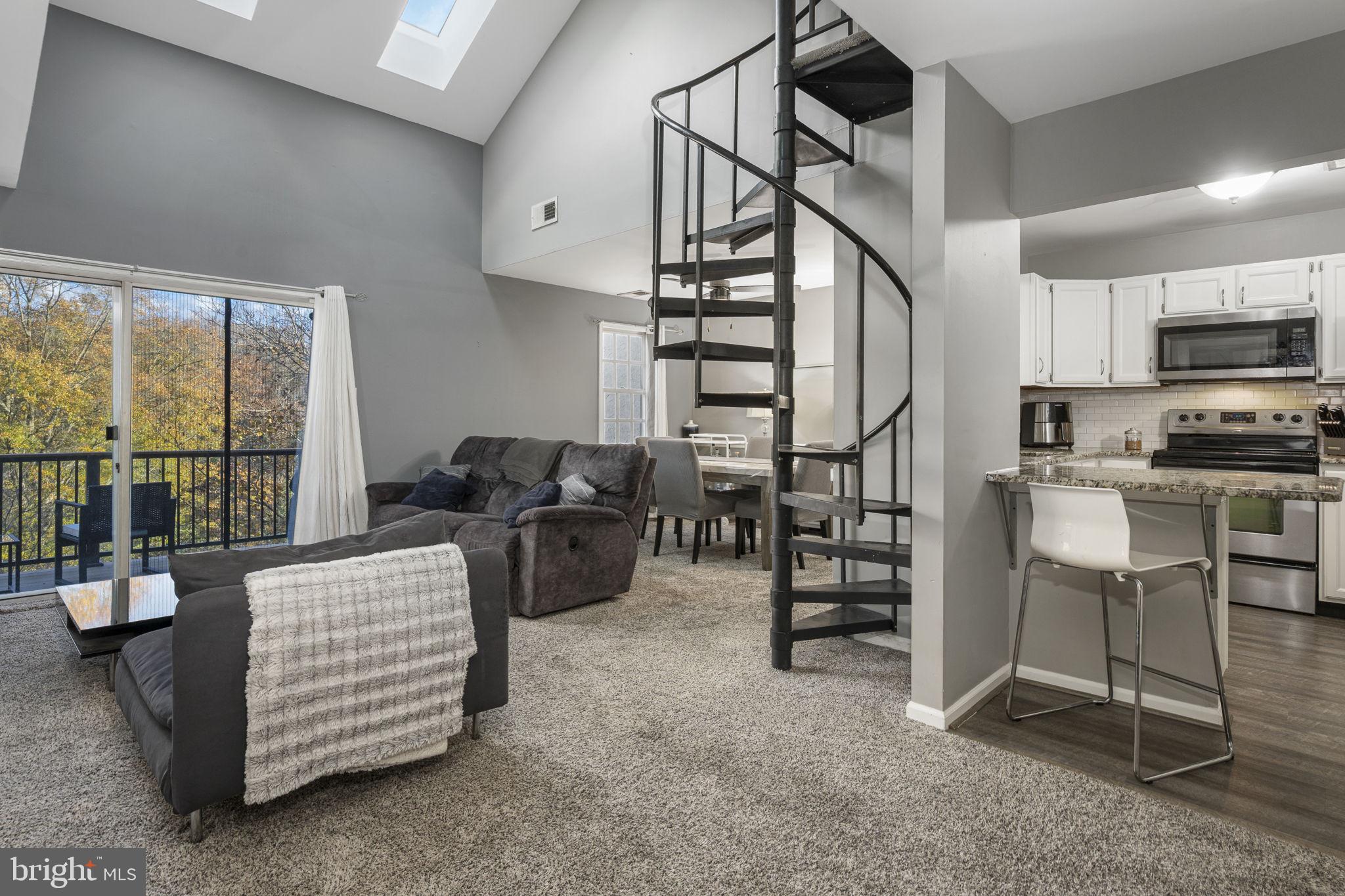 506 EVEREST CIRCLE 506