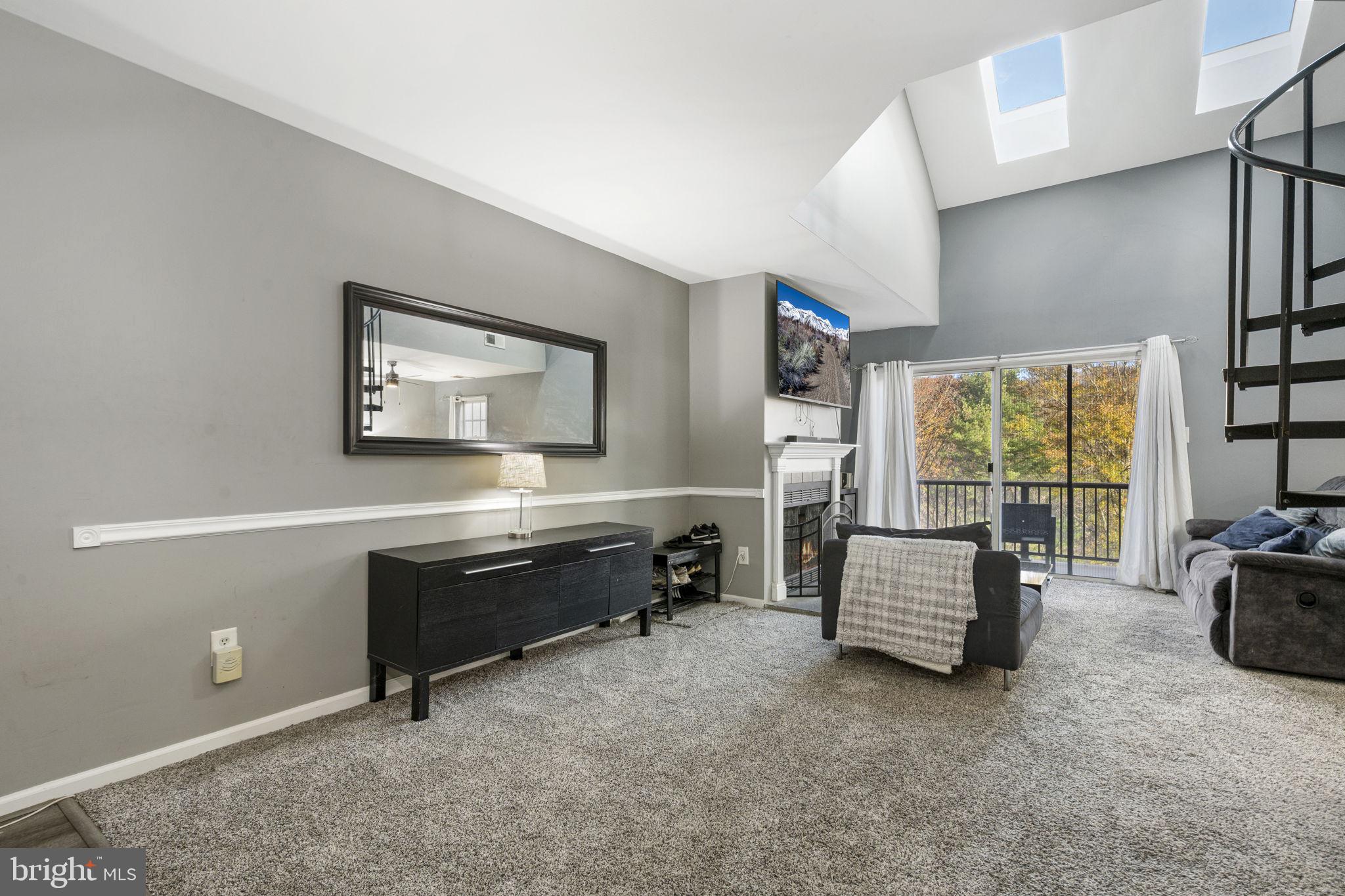 506 EVEREST CIRCLE 506