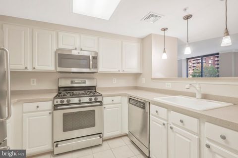Photo of 3830 9th Street N #203W, ARLINGTON, VA 22203 (MLS # VAAR2073476)