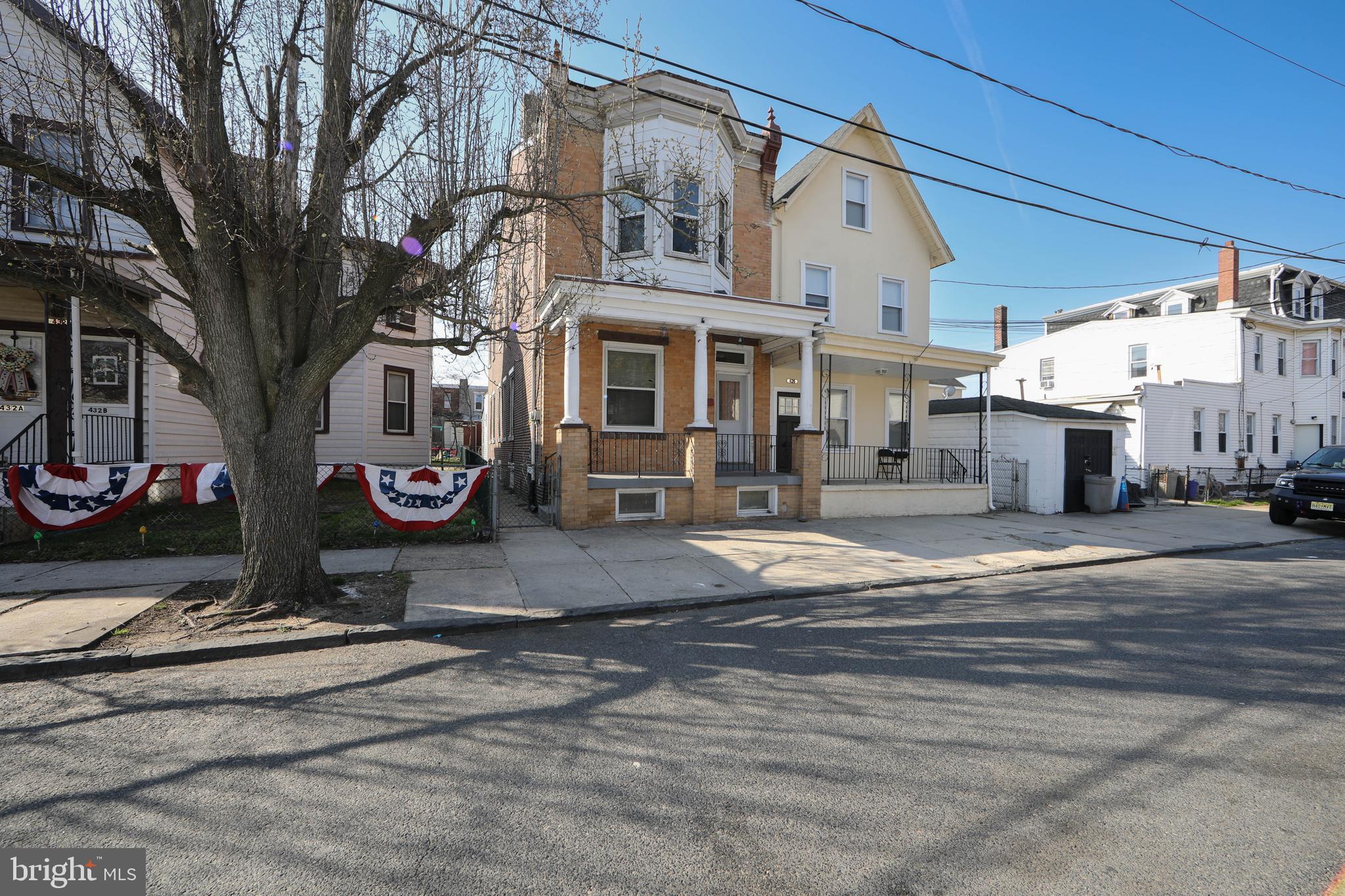 428 MIDDLESEX STREET