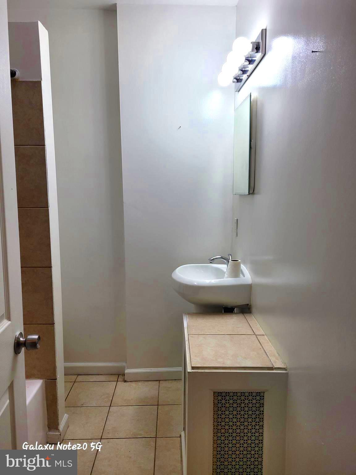 WALTHERSON - Residential Lease