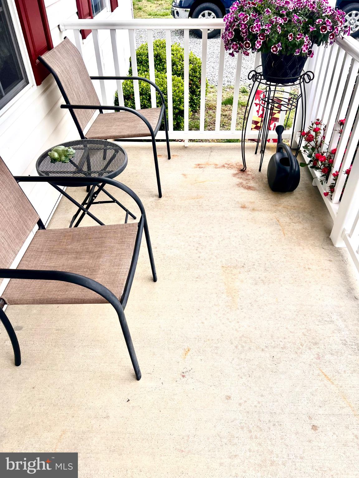 LONGVIEW BEACH - Residential