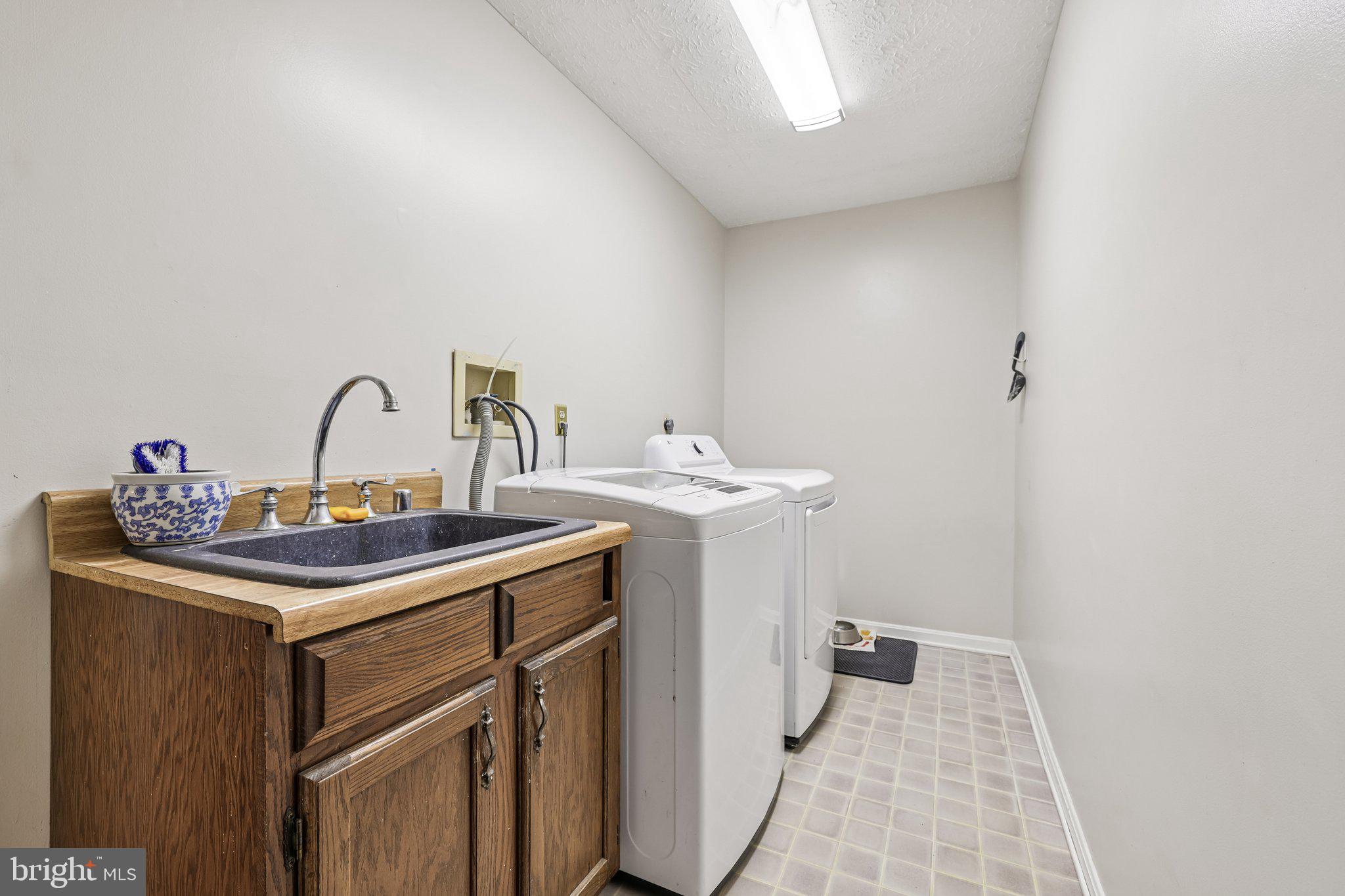 CUTLER RIDGE - Residential