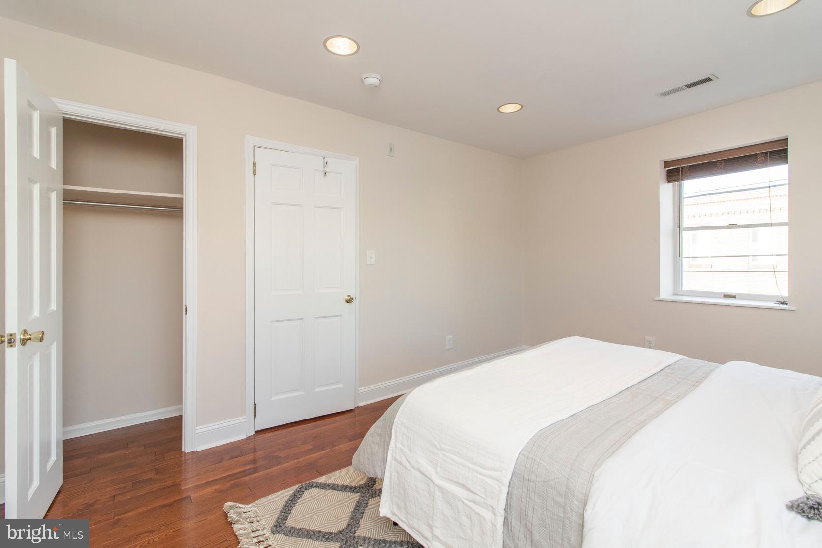GIRARD ESTATES - Residential Income