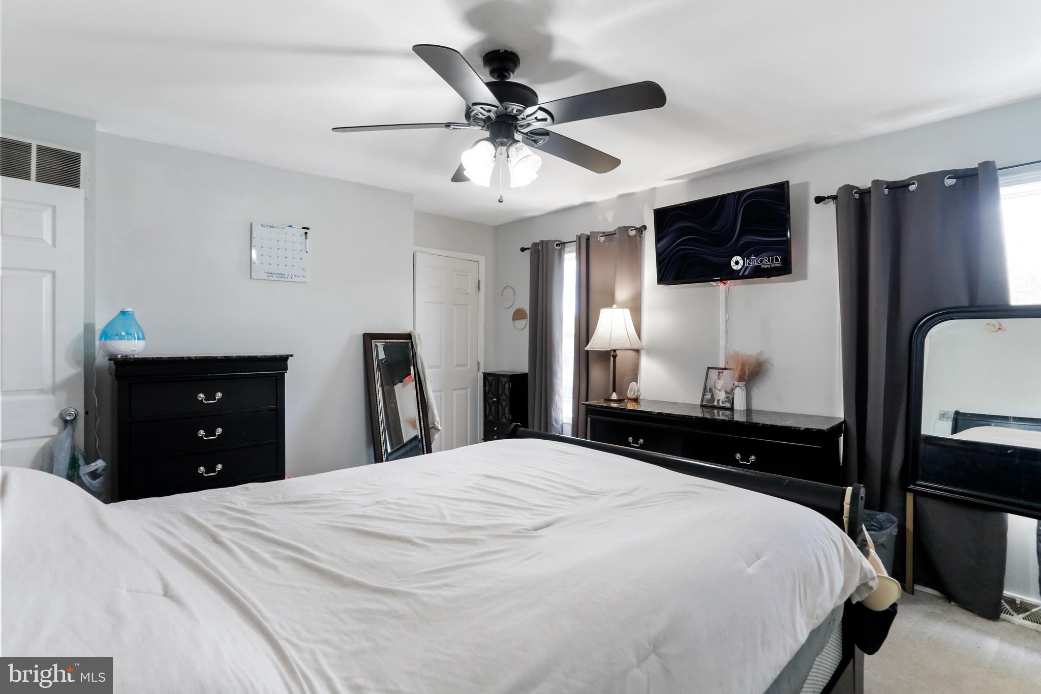 SHEFFIELD MANOR - Residential