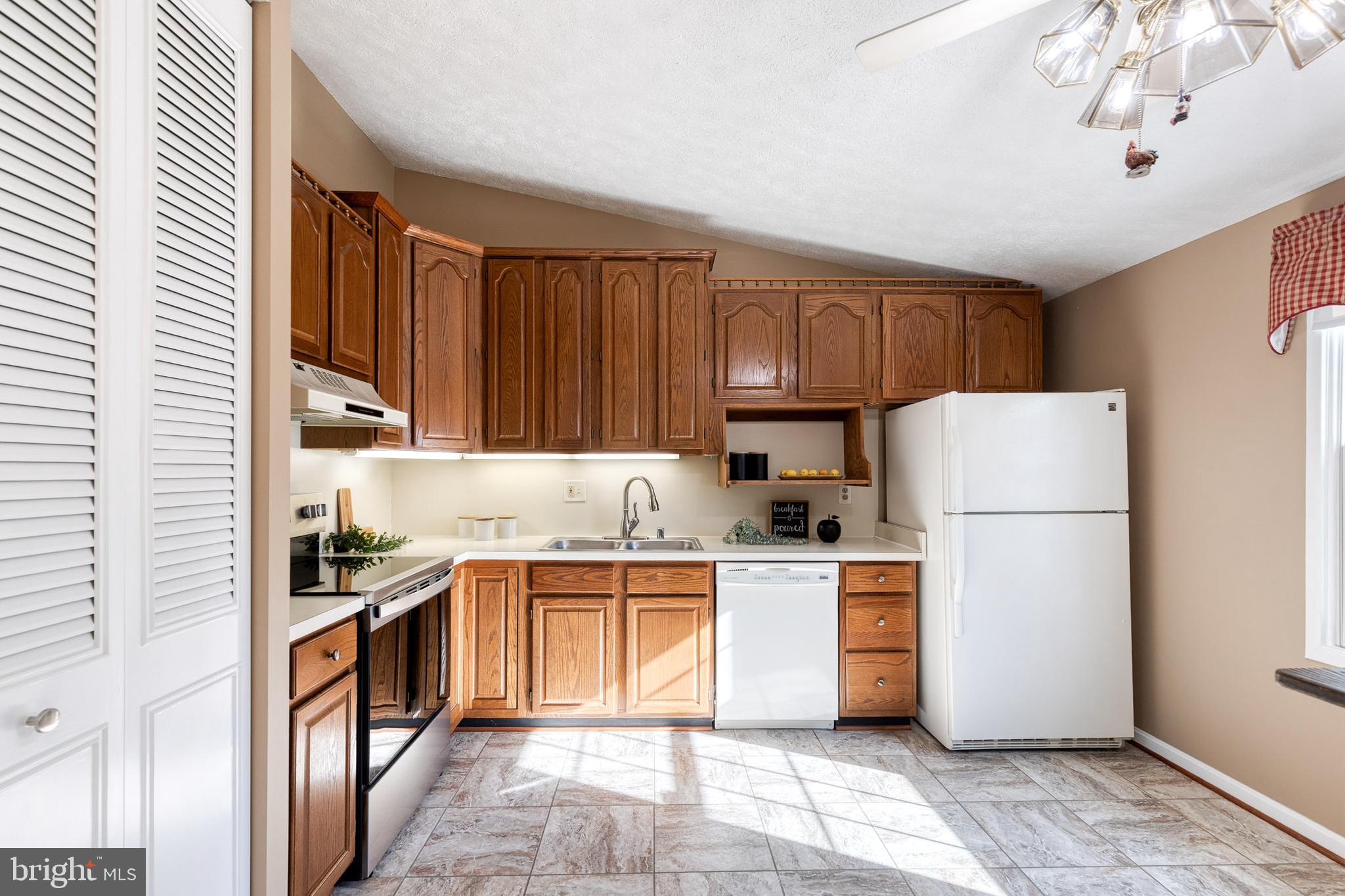 KINGS CONTRIVANCE - Residential