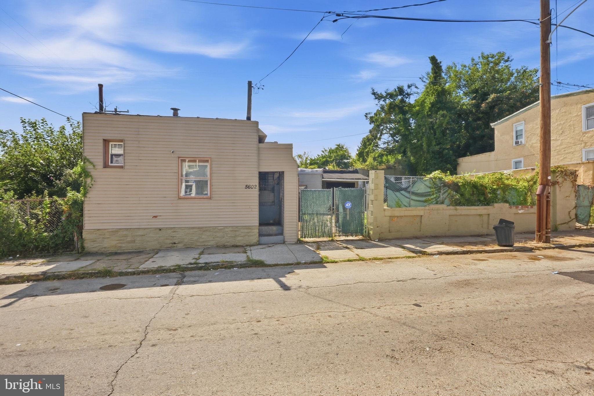 5602-08 DEVON STREET