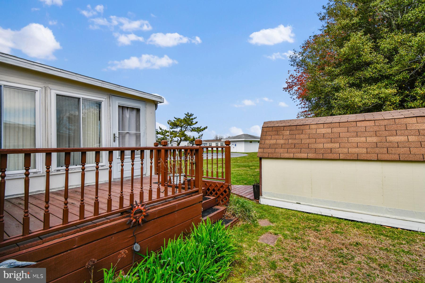 SHADY PARK - Residential