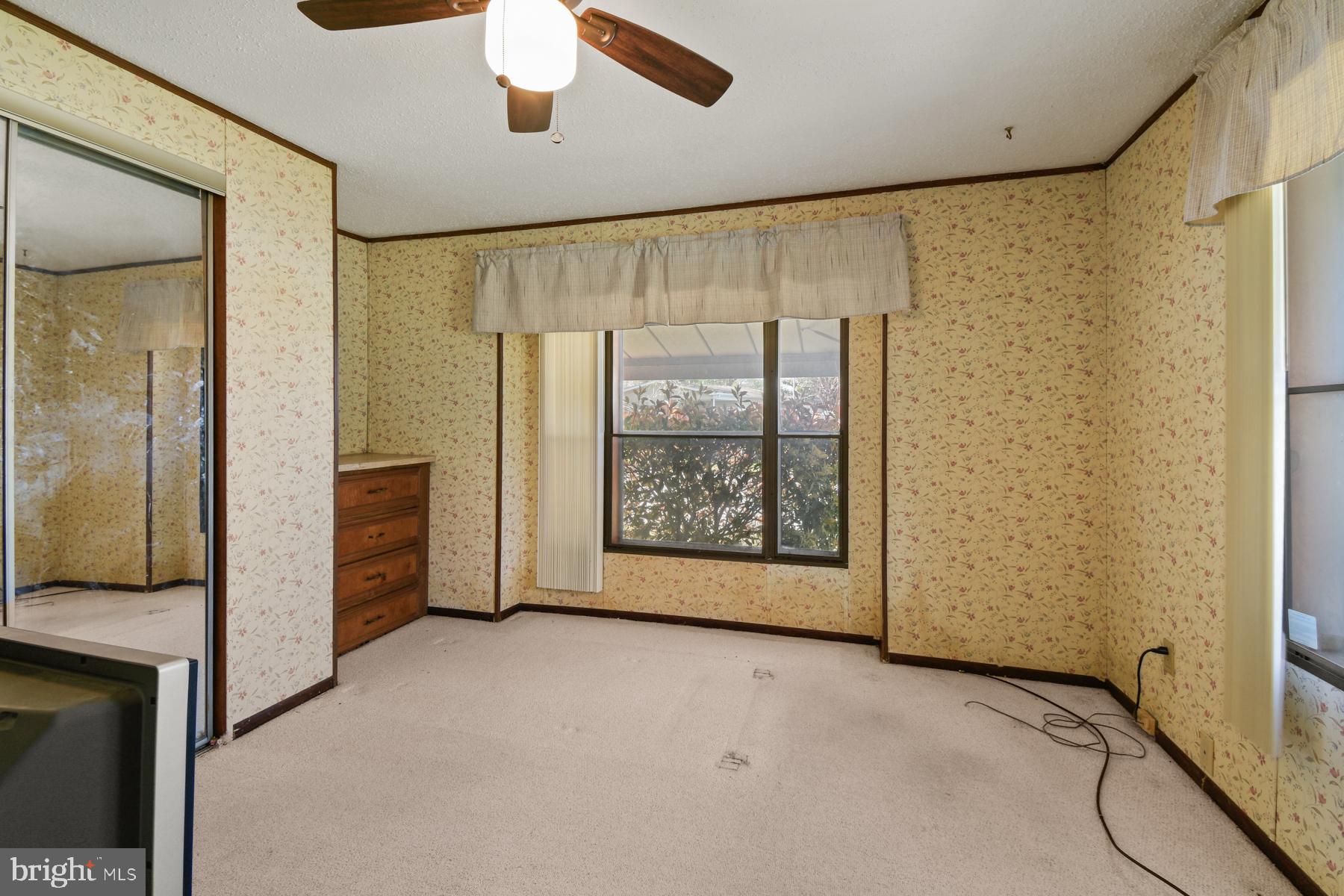 SHADY PARK - Residential