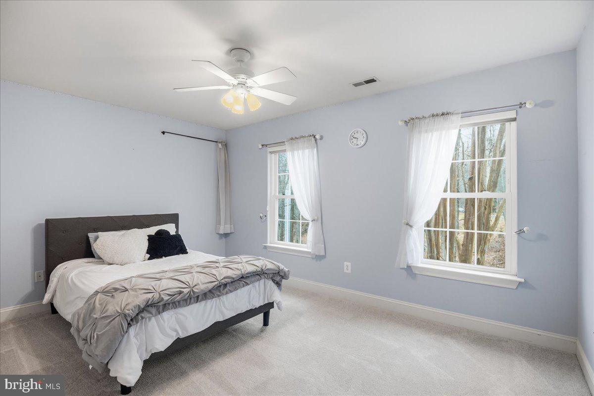 ST LEONARD SHORES - Residential