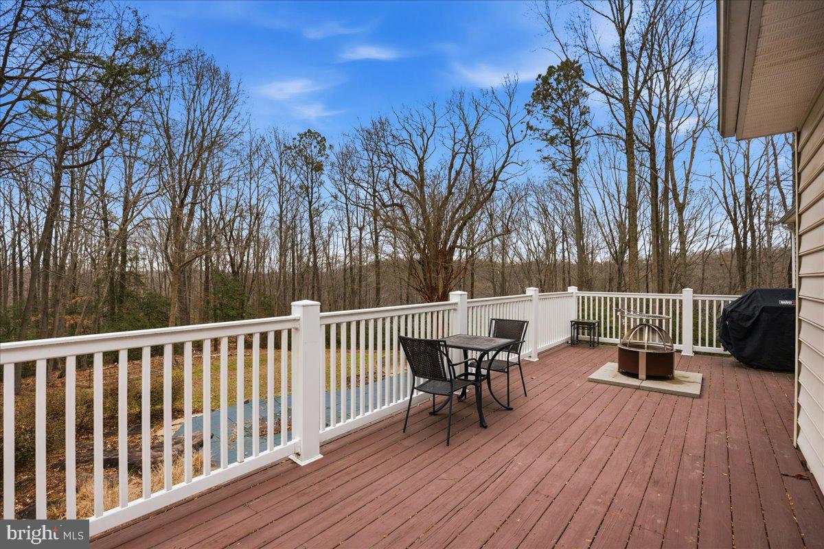 ST LEONARD SHORES - Residential