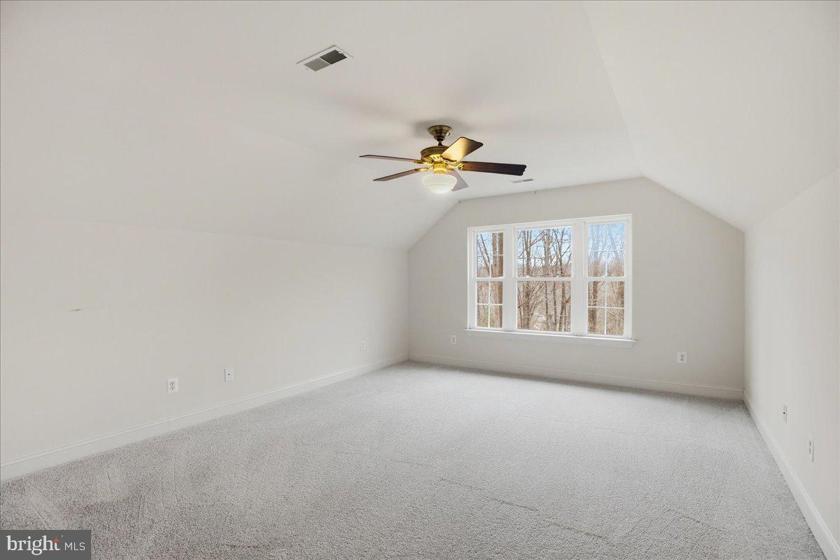 ST LEONARD SHORES - Residential