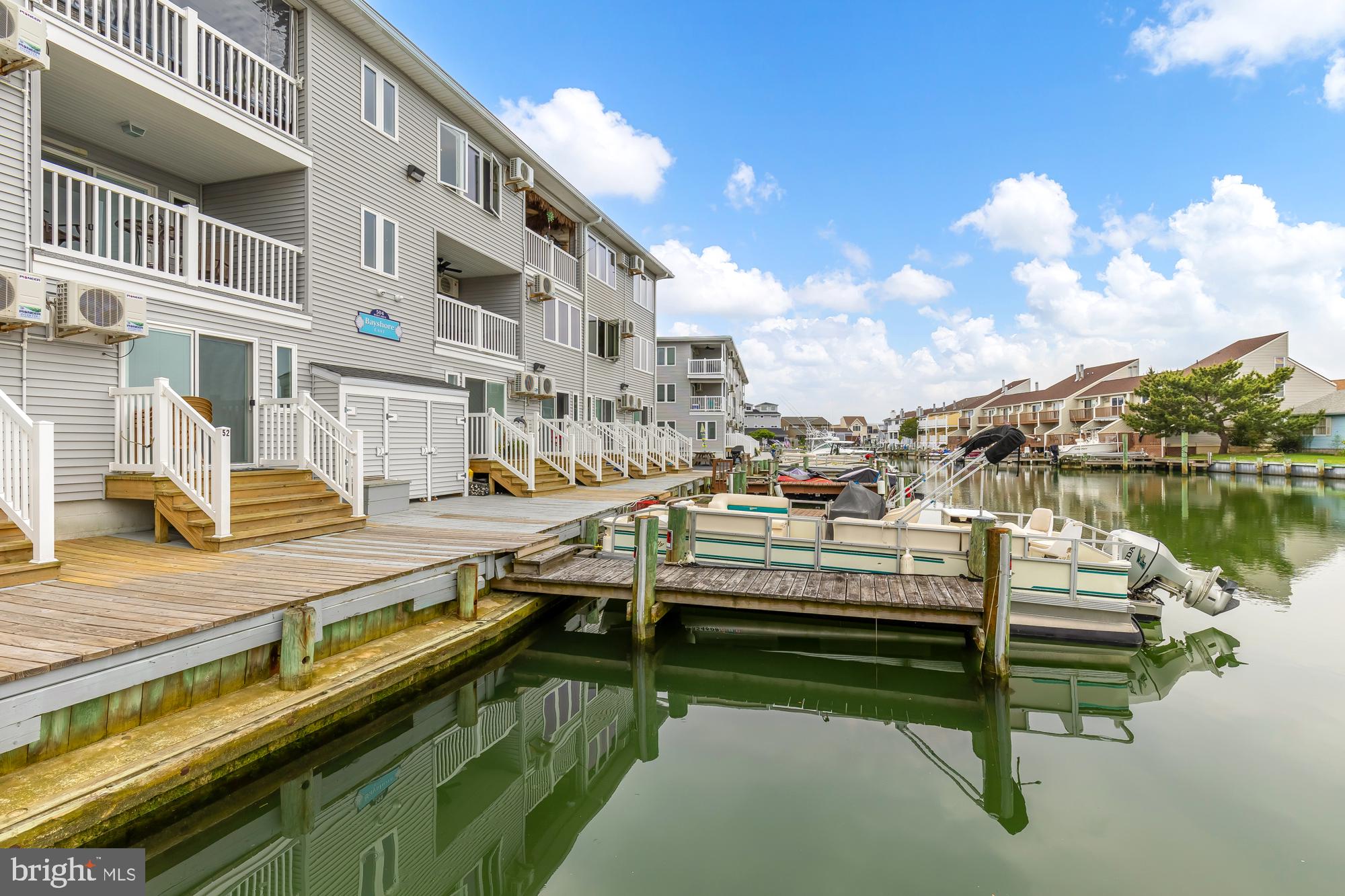 BAY SHORES - Residential