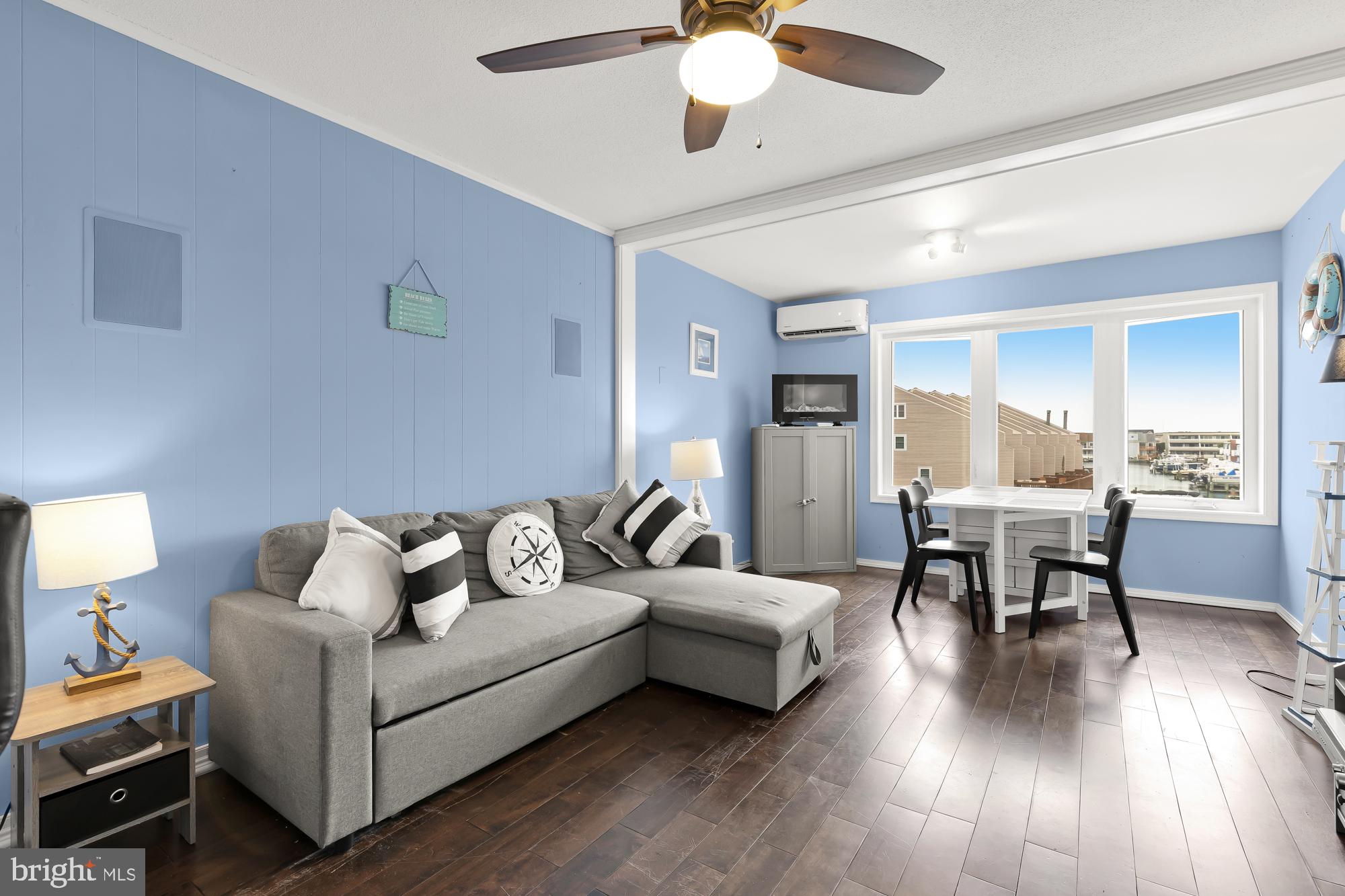 BAY SHORES - Residential