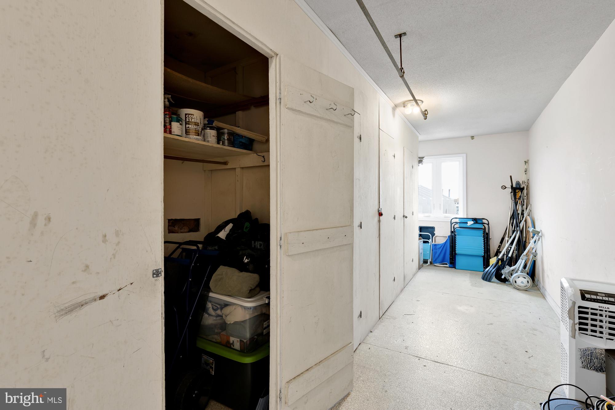 BAY SHORES - Residential