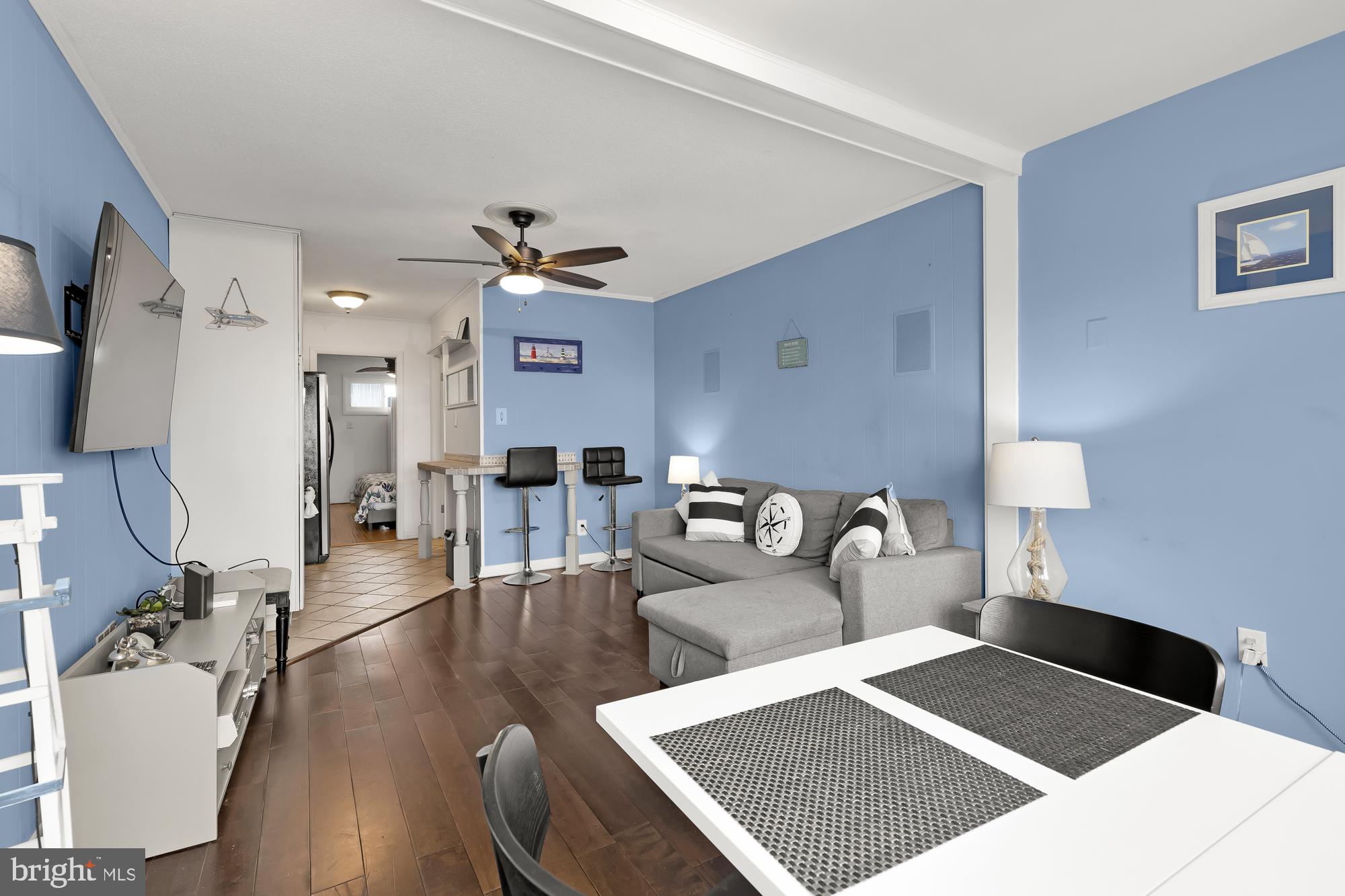 BAY SHORES - Residential