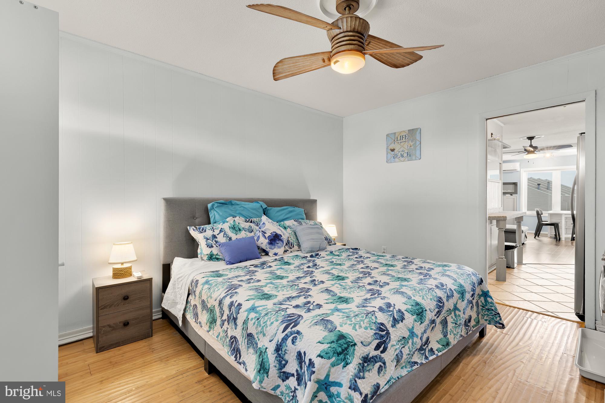 BAY SHORES - Residential