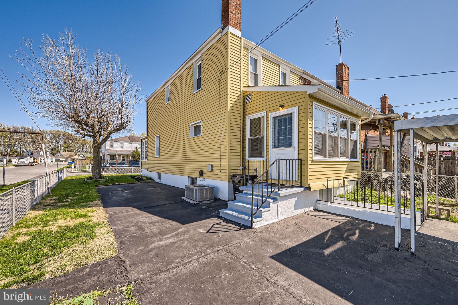 NORTH POINT VILLAGE - Residential