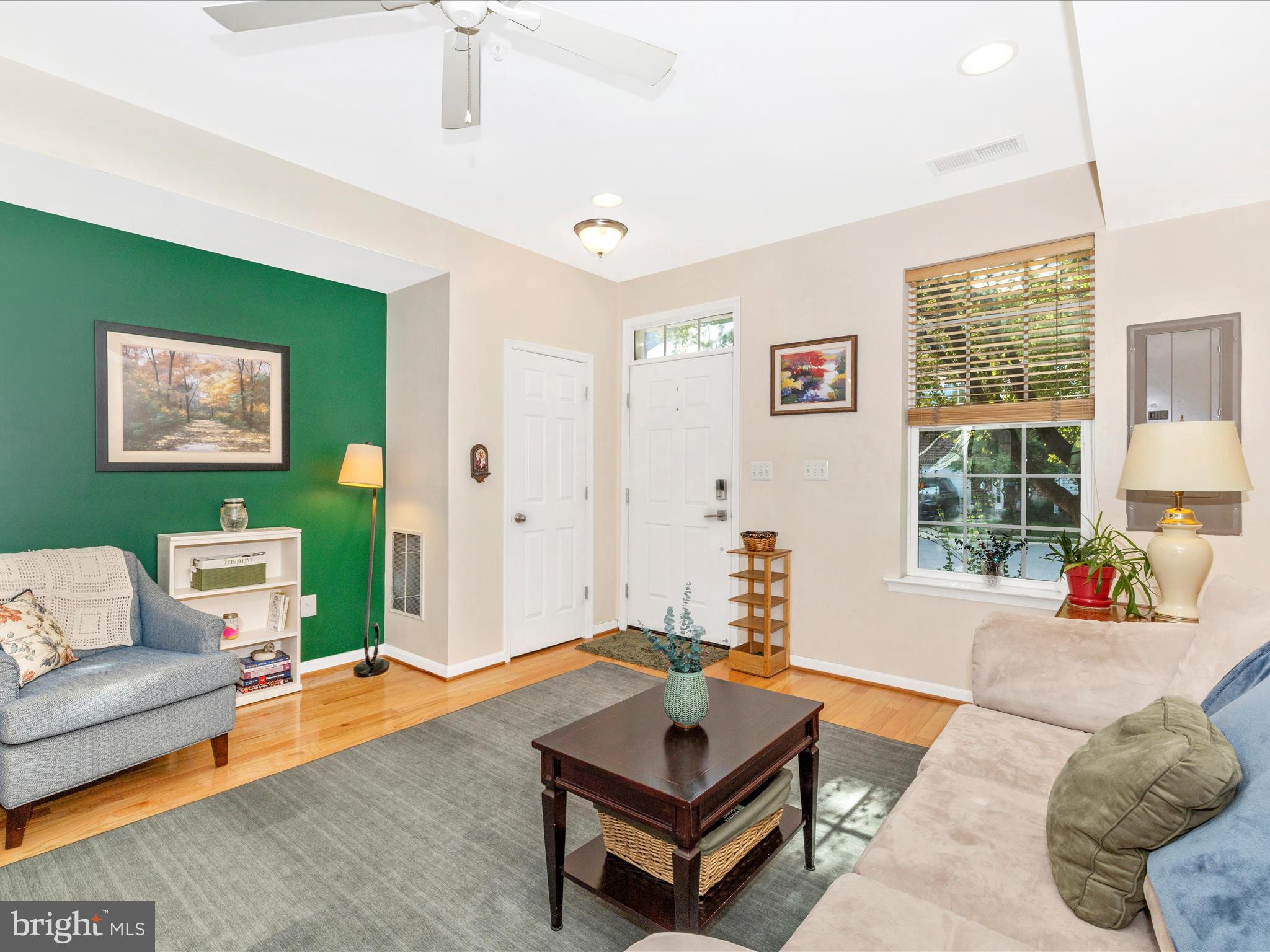 BALLENGER CREEK CENTER POND - Residential