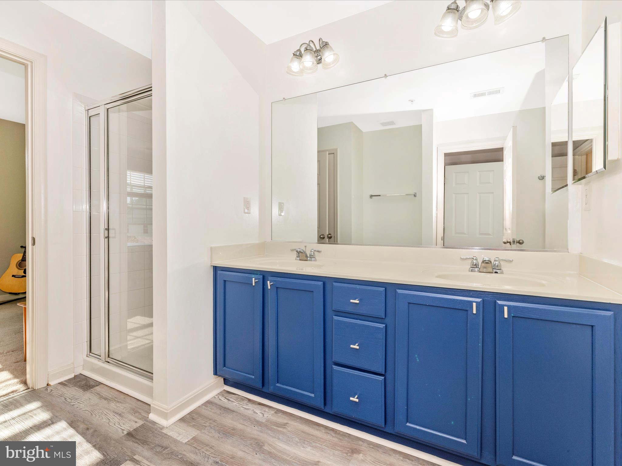 BALLENGER CREEK CENTER POND - Residential