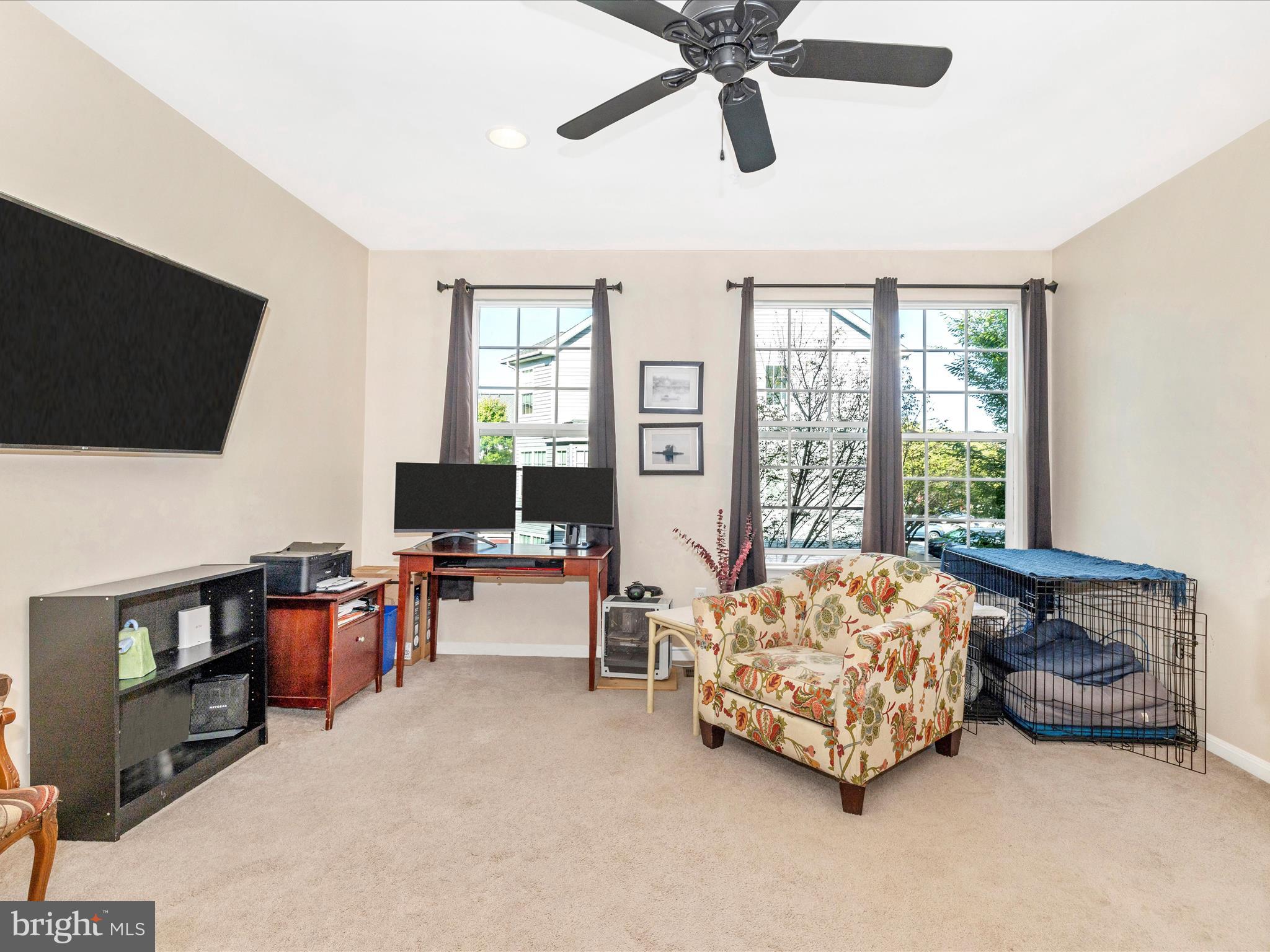 BALLENGER CREEK CENTER POND - Residential