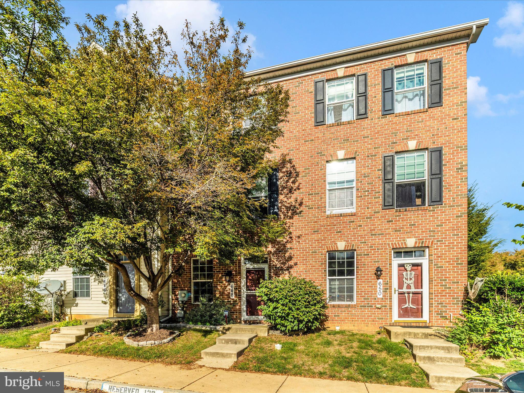 BALLENGER CREEK CENTER POND - Residential