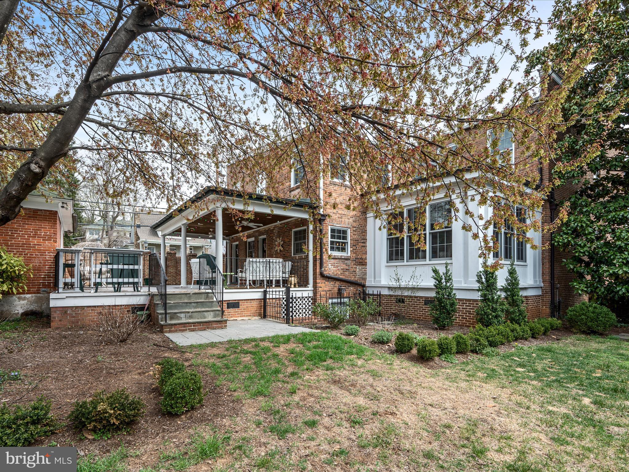 HISTORIC DISTRICT - Residential