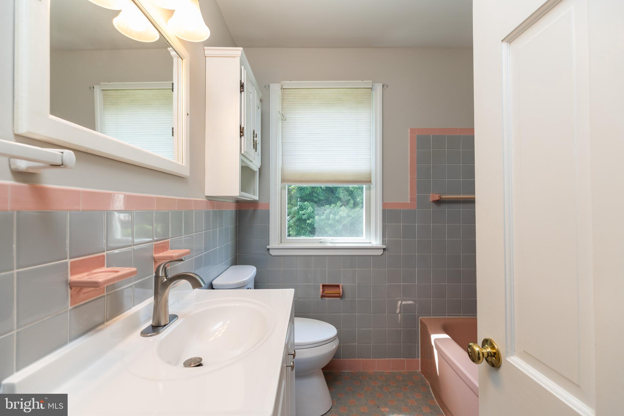 WINDY HILLS - Residential Lease