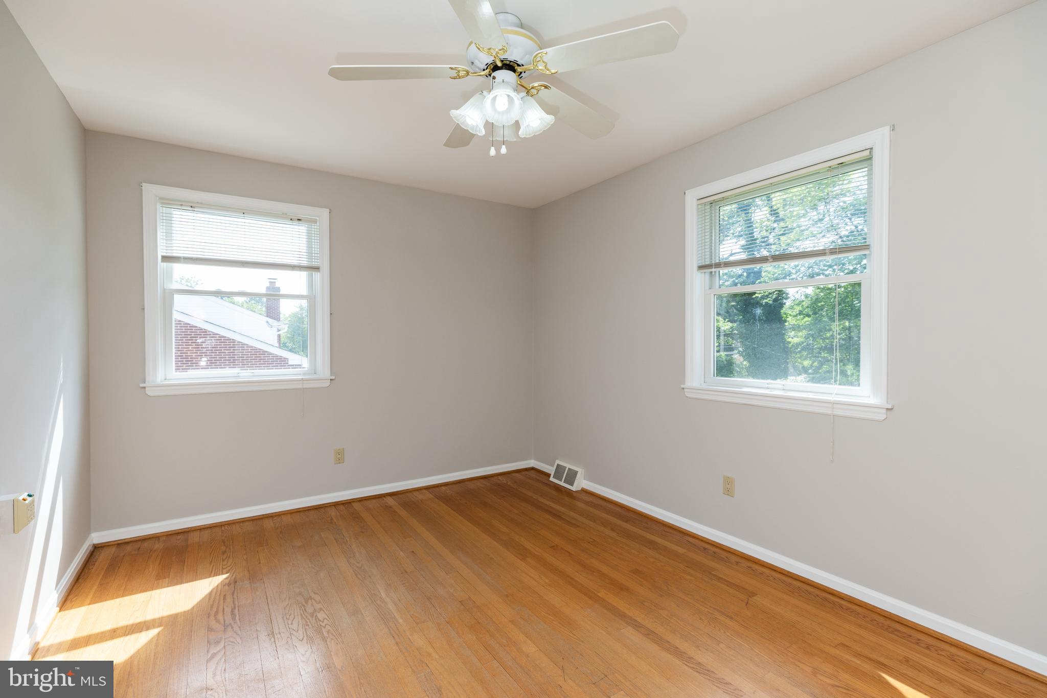 WINDY HILLS - Residential Lease