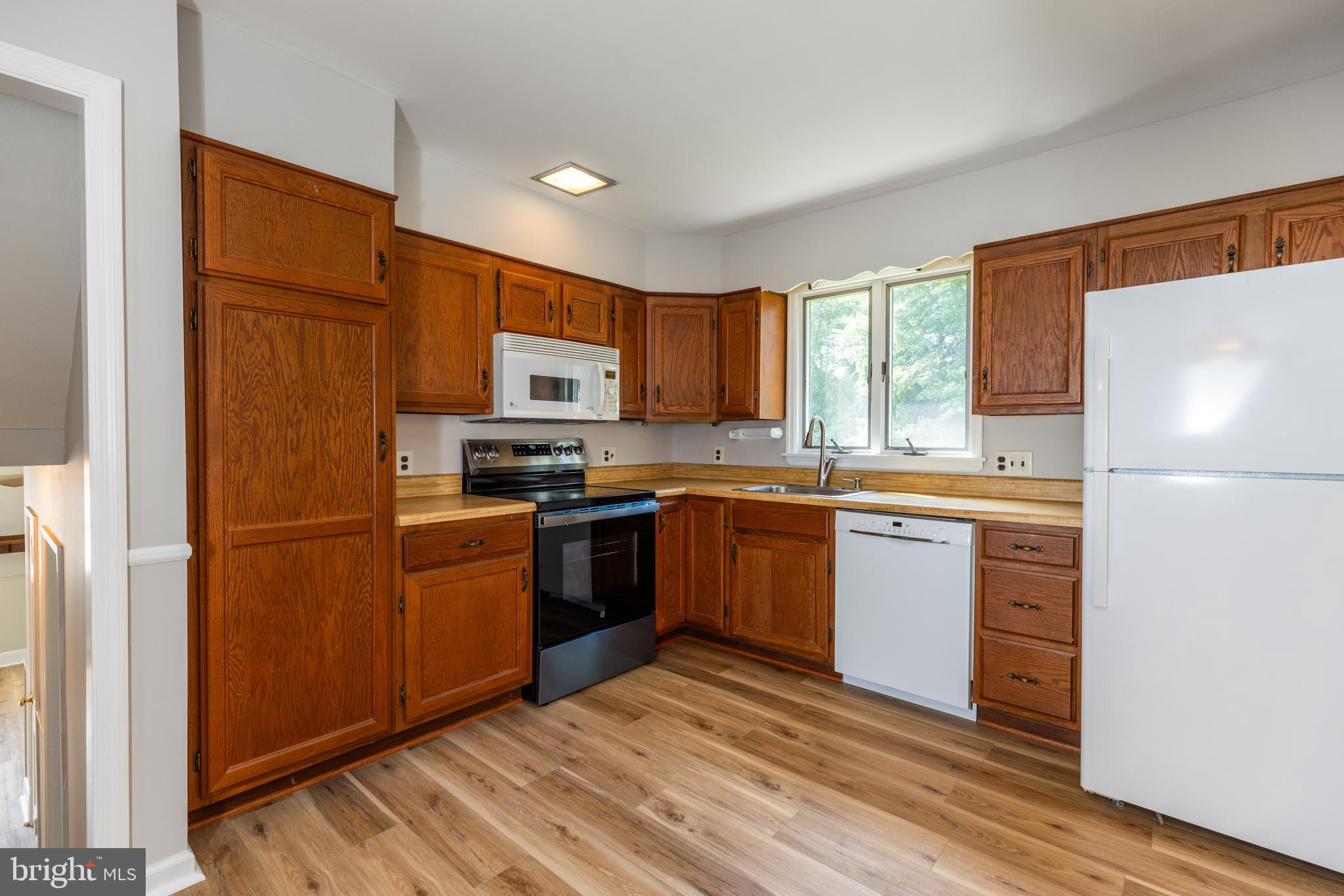 WINDY HILLS - Residential Lease