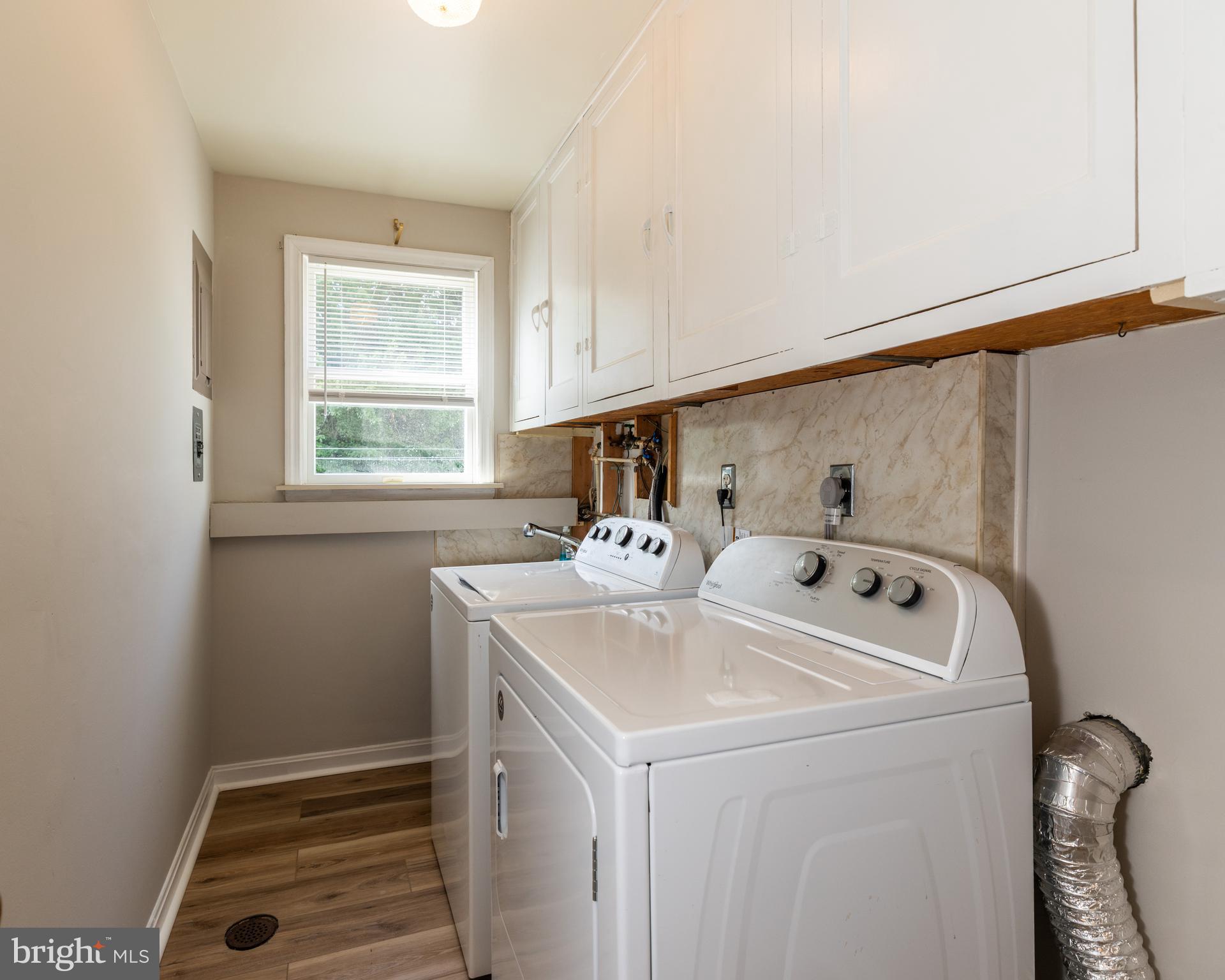 WINDY HILLS - Residential Lease