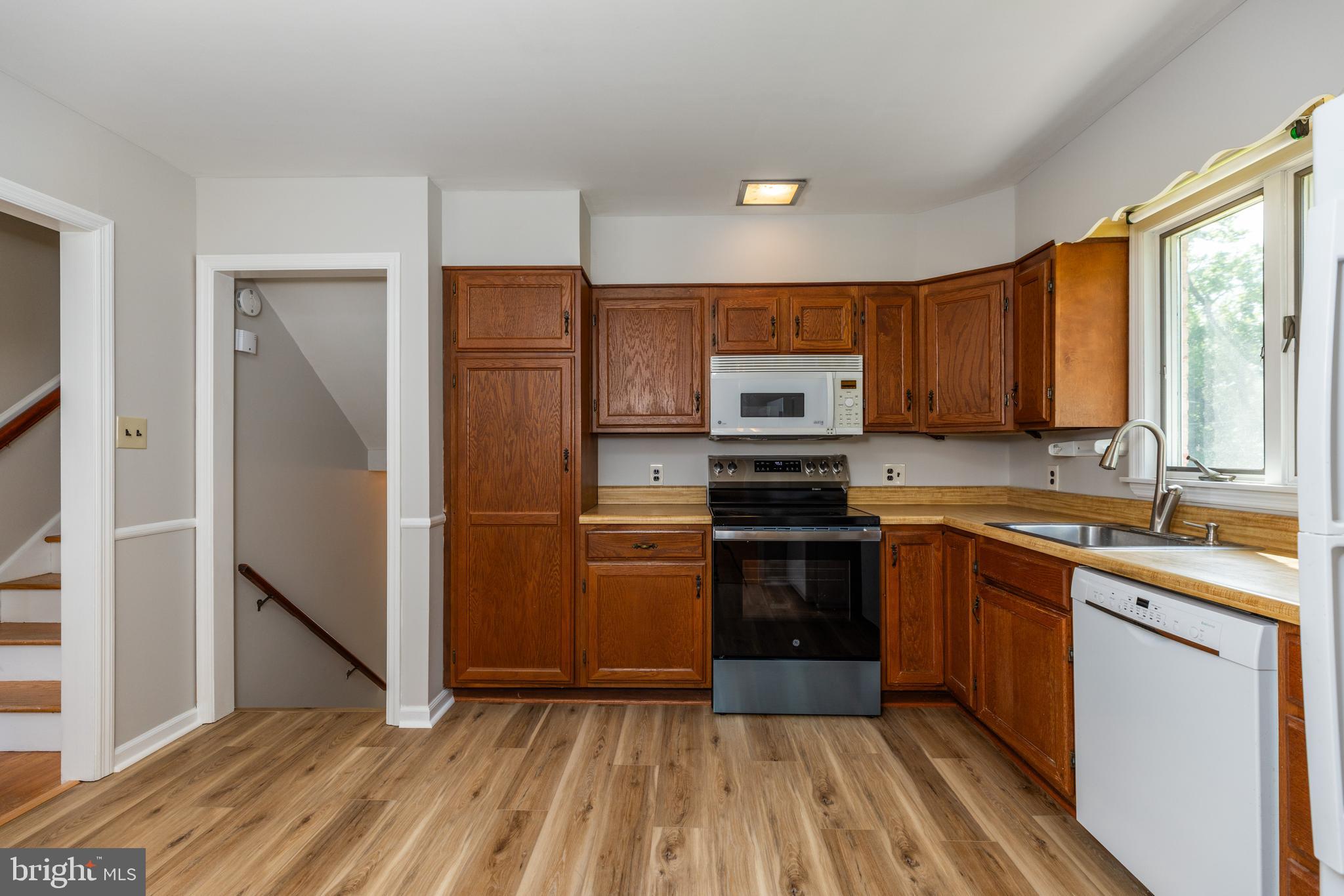 WINDY HILLS - Residential Lease