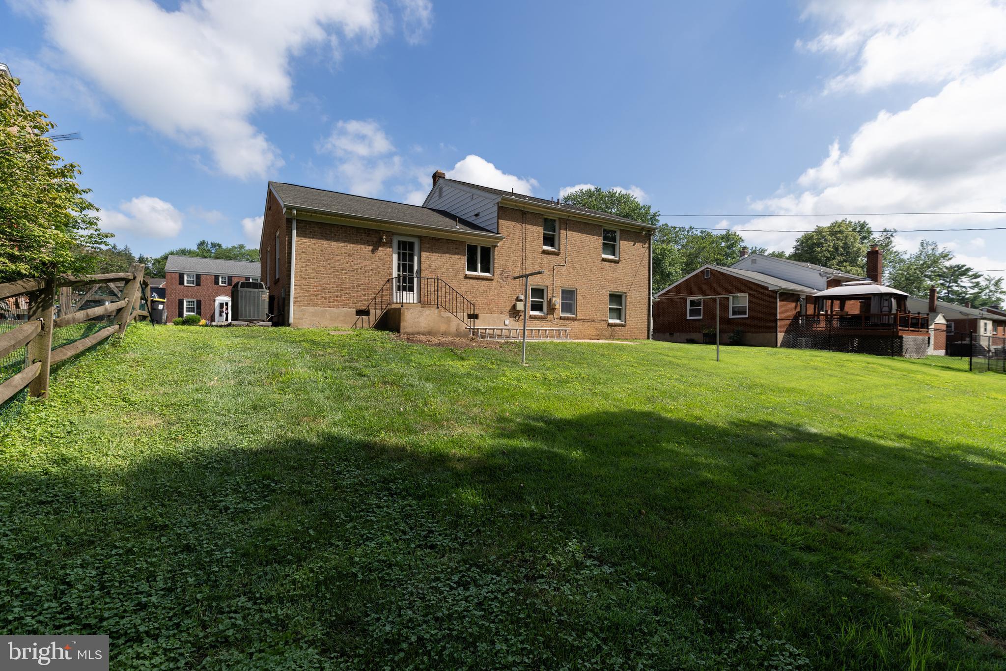 WINDY HILLS - Residential Lease