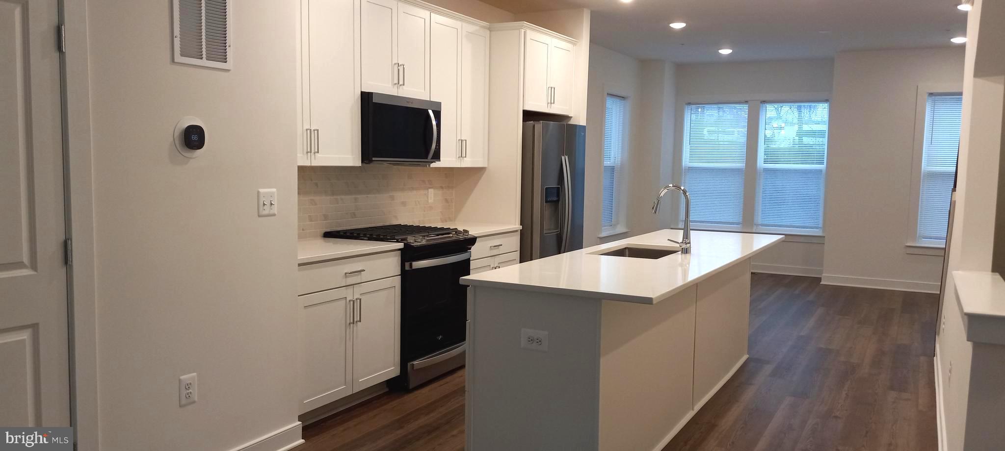 FARMSTEAD DISTRICT - Residential Lease