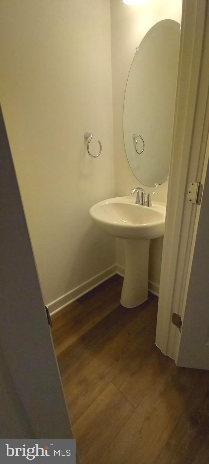 FARMSTEAD DISTRICT - Residential Lease