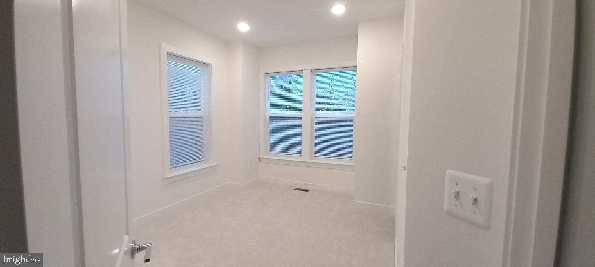 FARMSTEAD DISTRICT - Residential Lease