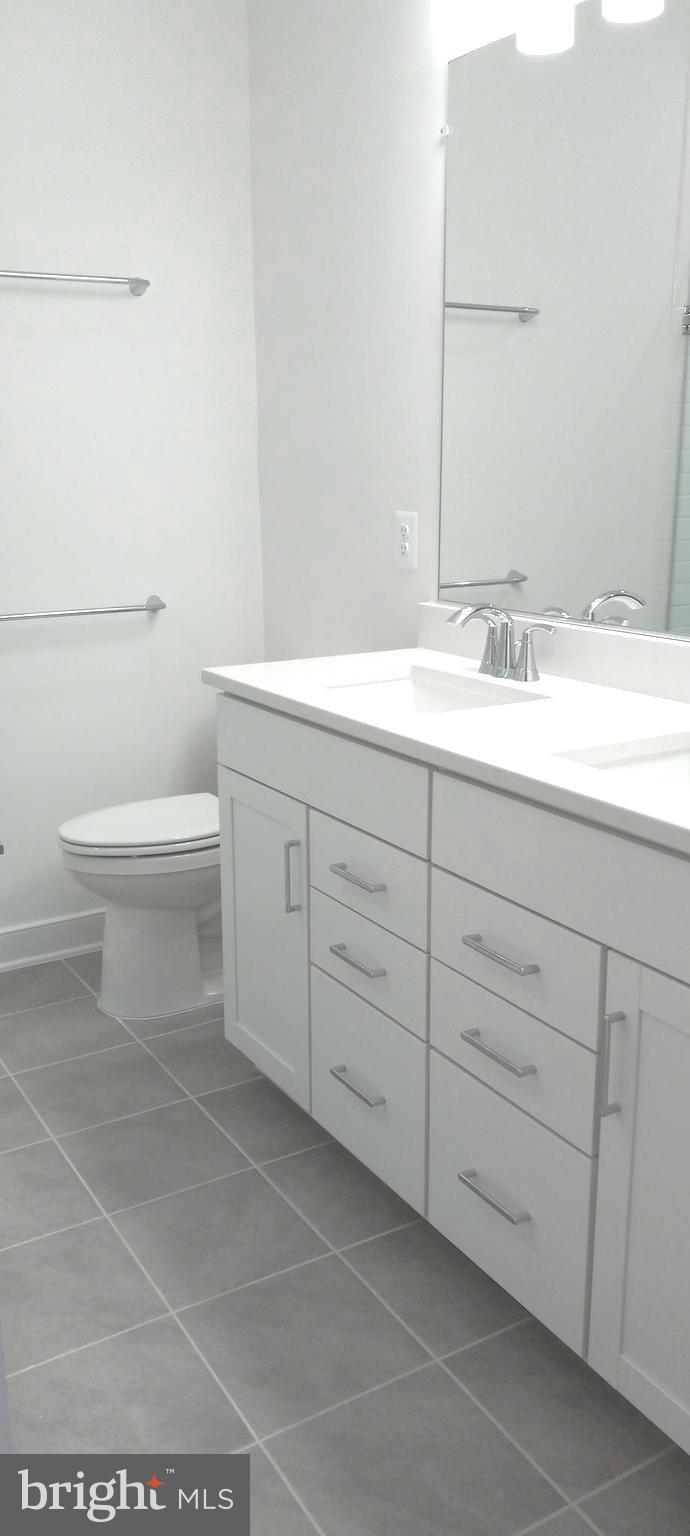 FARMSTEAD DISTRICT - Residential Lease